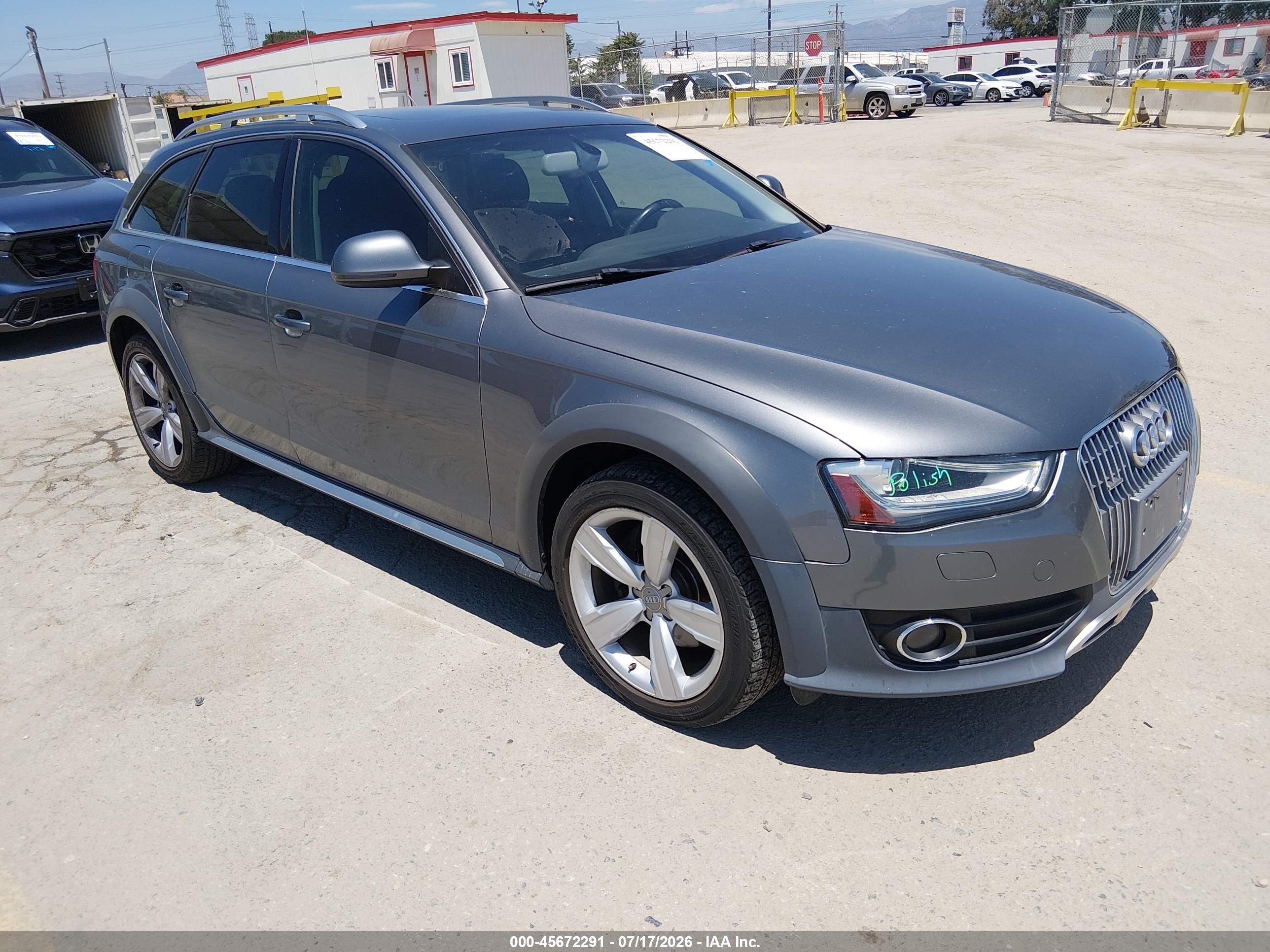 2013 Audi allroad A4 Premium Plus, VIN WA1UFAFL4DA149528 — Front end