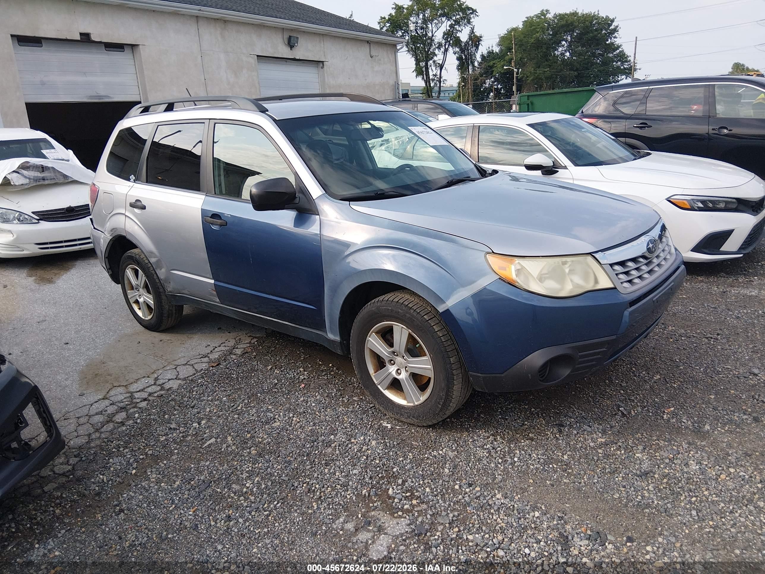 2013 Subaru Forester X, VIN JF2SHABC6DH435743 — Зад