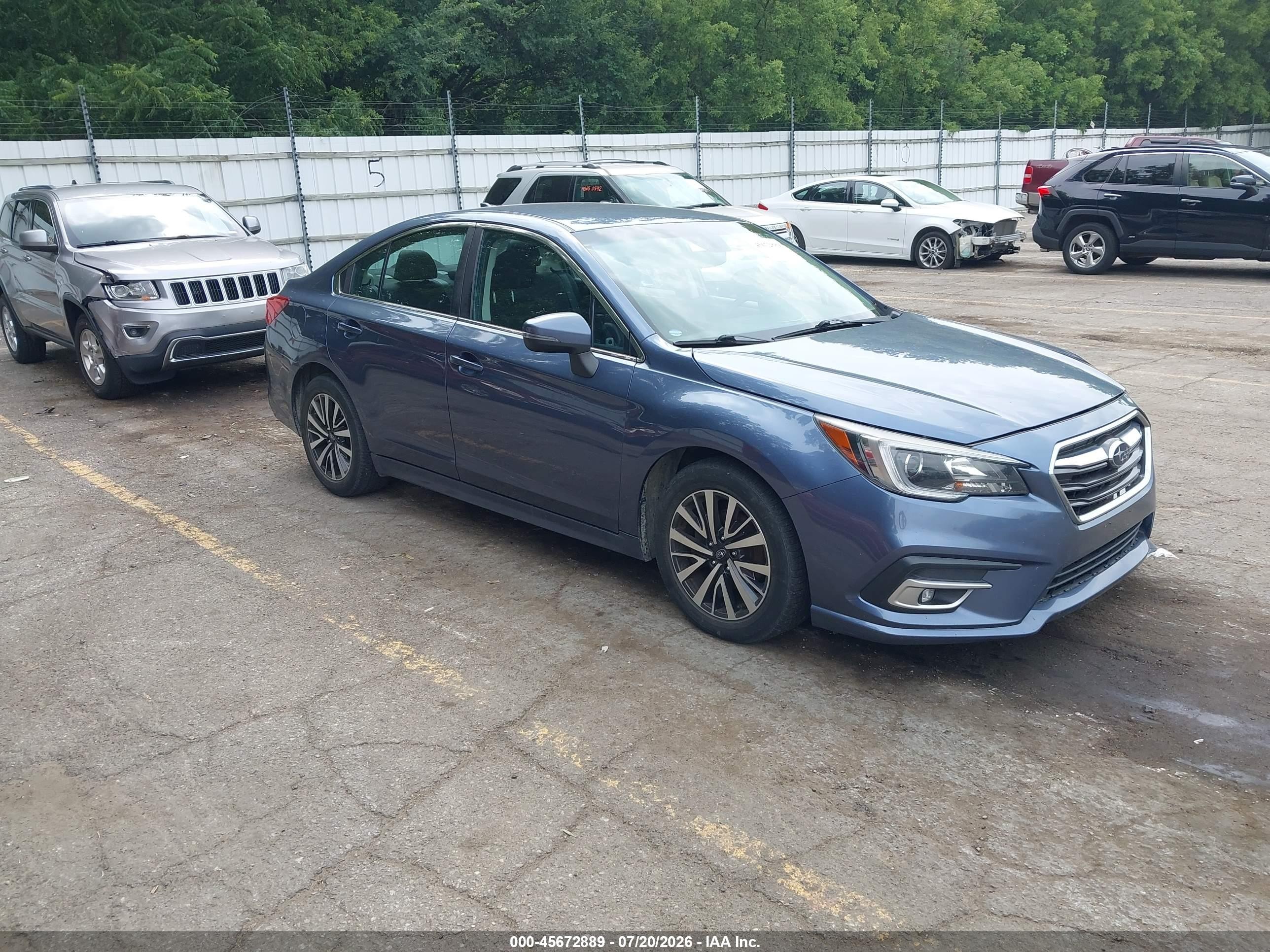 2018 Subaru Legacy Premium, VIN 4S3BNAF6XJ3033955 — Front end