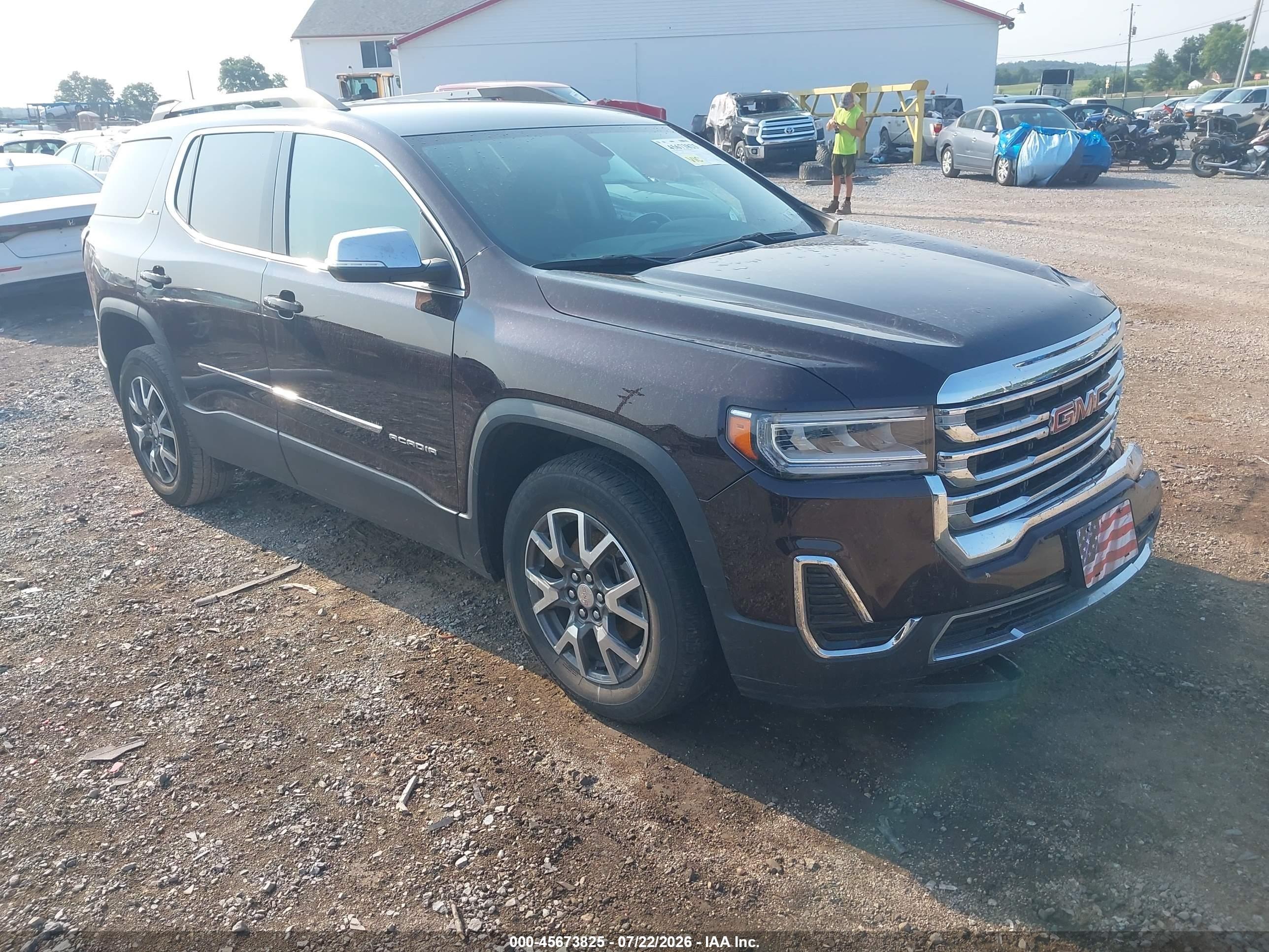 2020 GMC Acadia SLE, VIN 1GKKNRLS2LZ153995 — Перед
