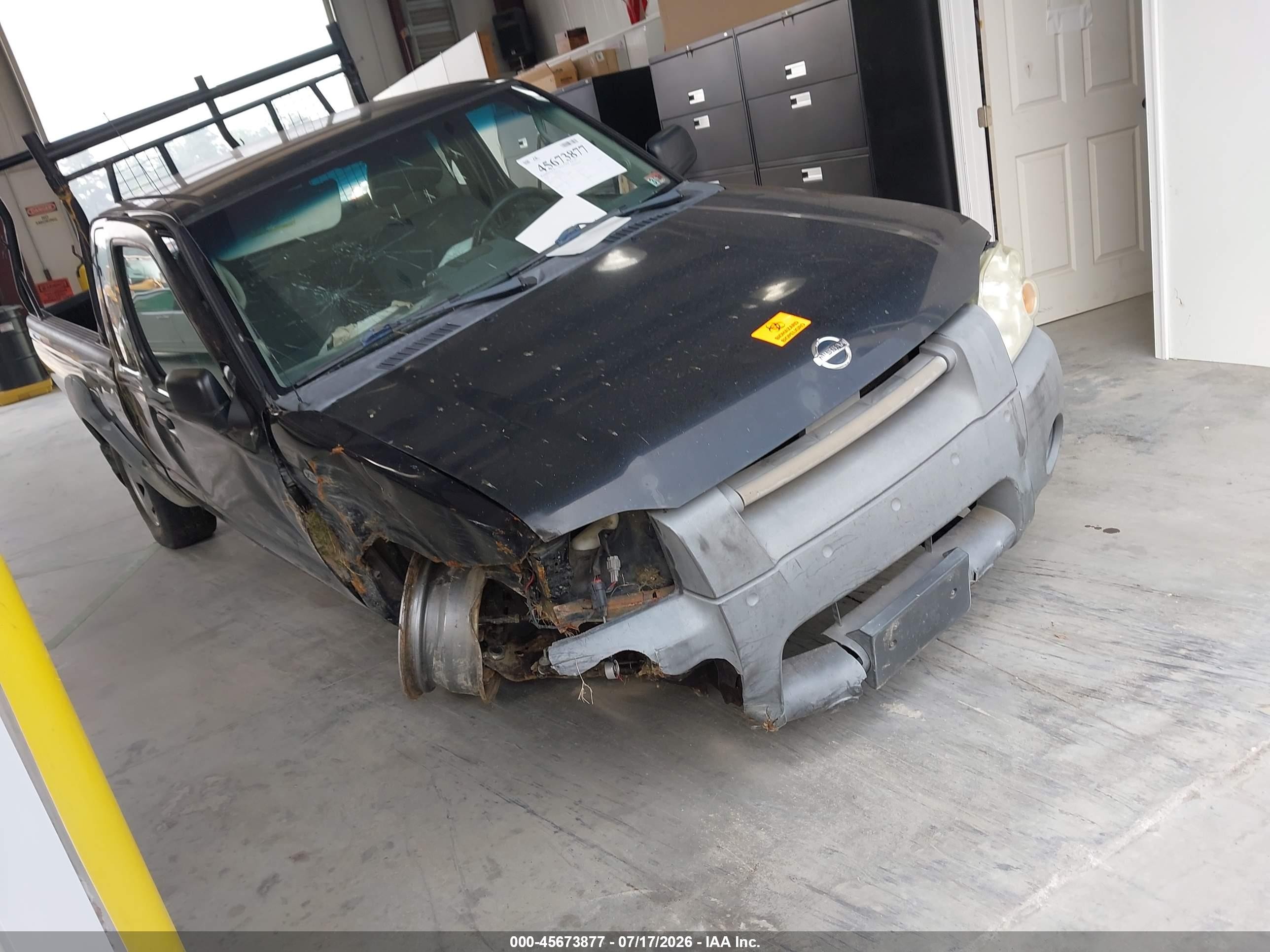 2004 Nissan Frontier XE Desert Runner, VIN 1N6ED26T54C439882 — Front end
