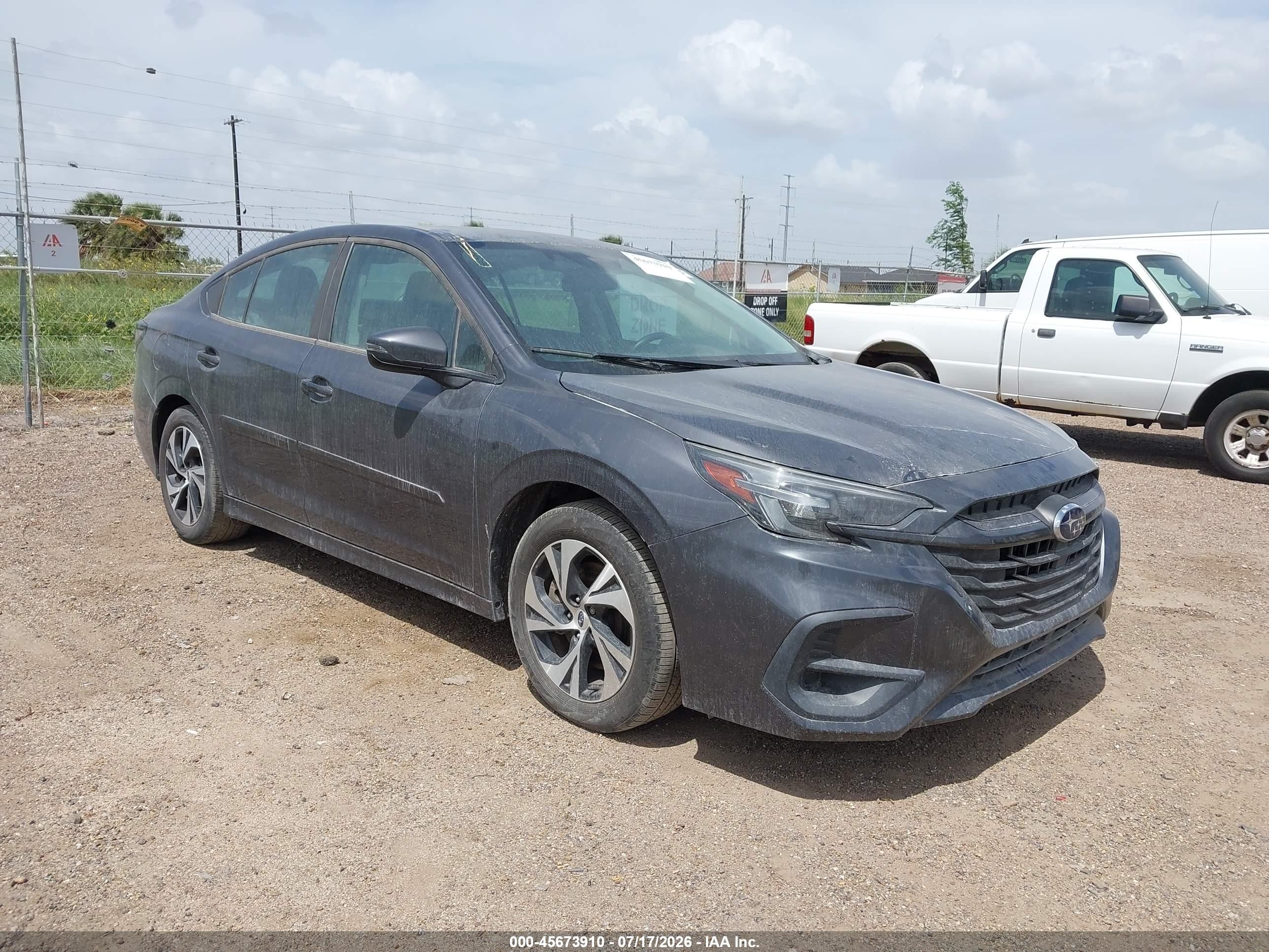 2023 Subaru Legacy Premium, VIN 4S3BWAC61P3011675 — Перед