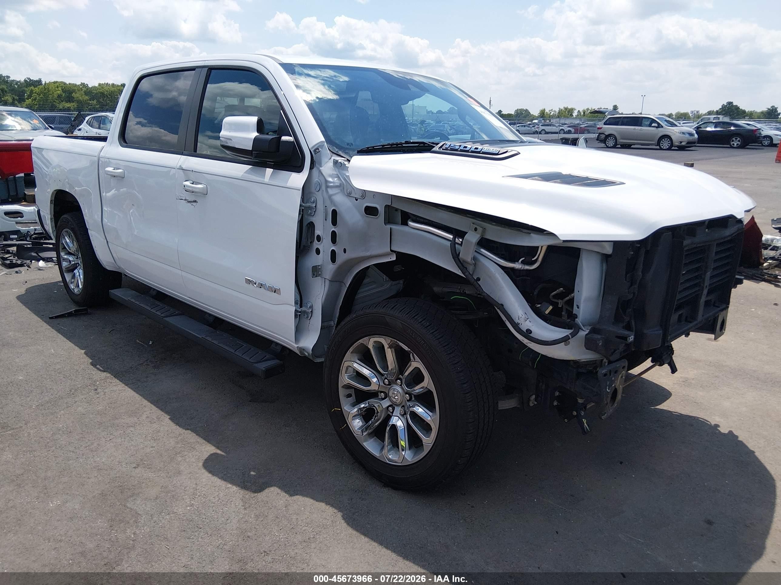 2021 Ram 1500 Laramie, VIN 1C6SRFJT6MN678973 — Front end