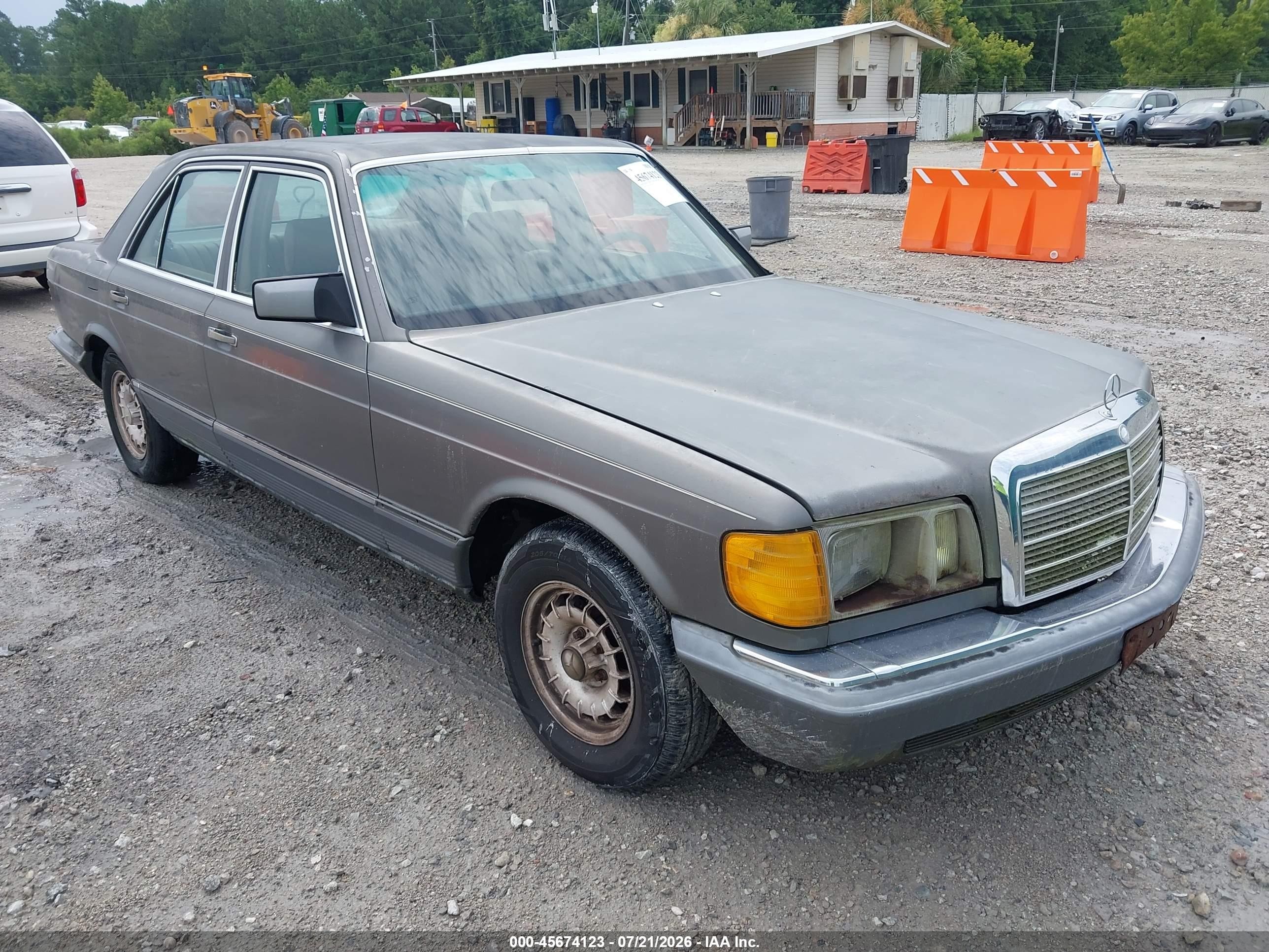 1984 Mercedes-Benz 300 SD, VIN WDBCB20A7EA065262 — Normal wear