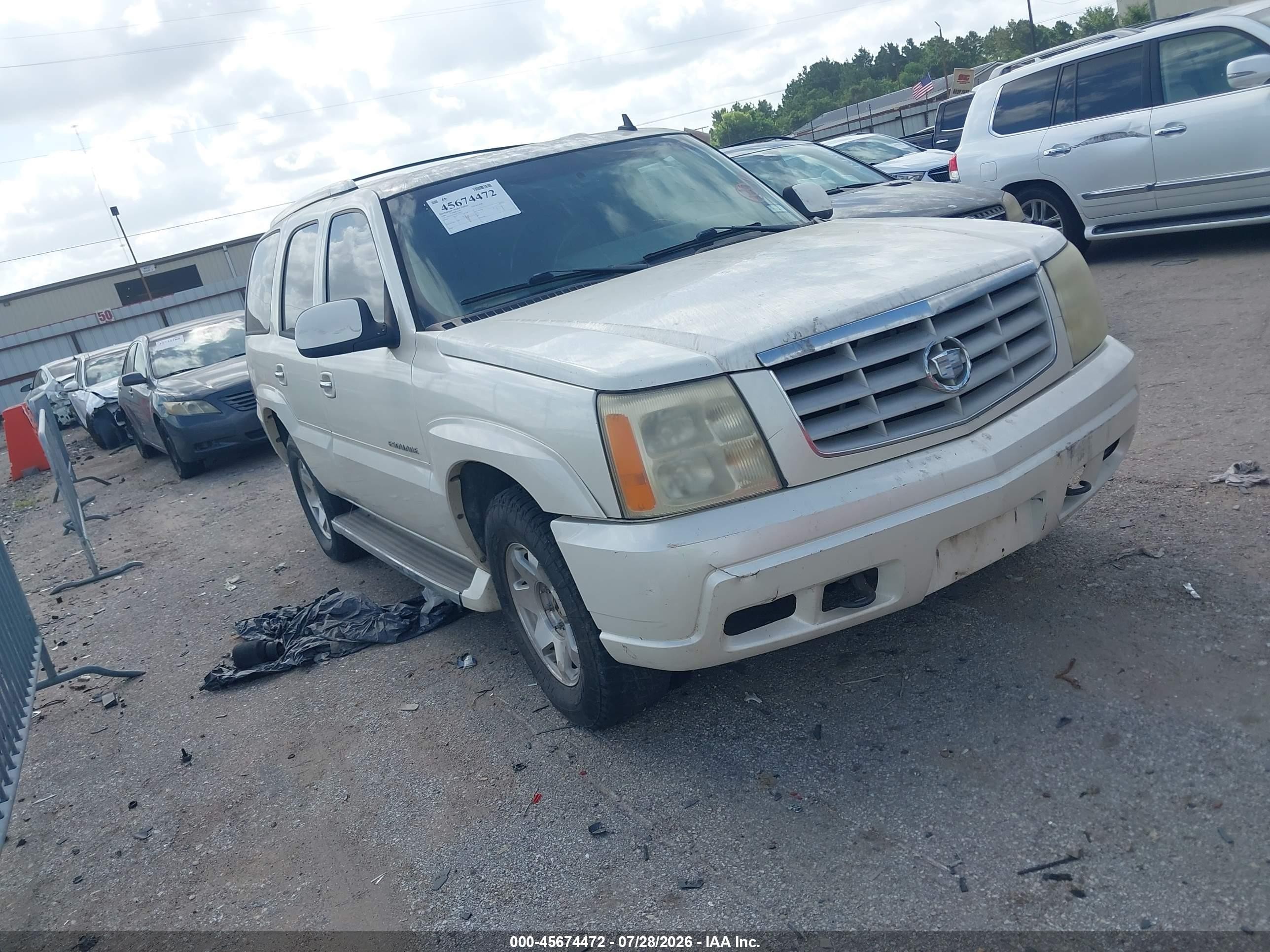 2006 Cadillac Escalade, VIN 1GYEK63NX6R109252 — Front end