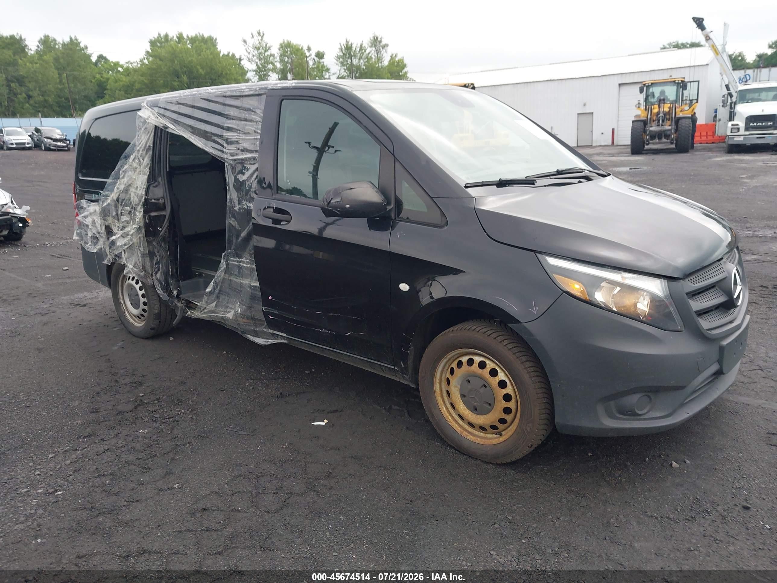 2019 Mercedes-Benz Metris Passenger, VIN WD4PG2EE4K3521112 — Side