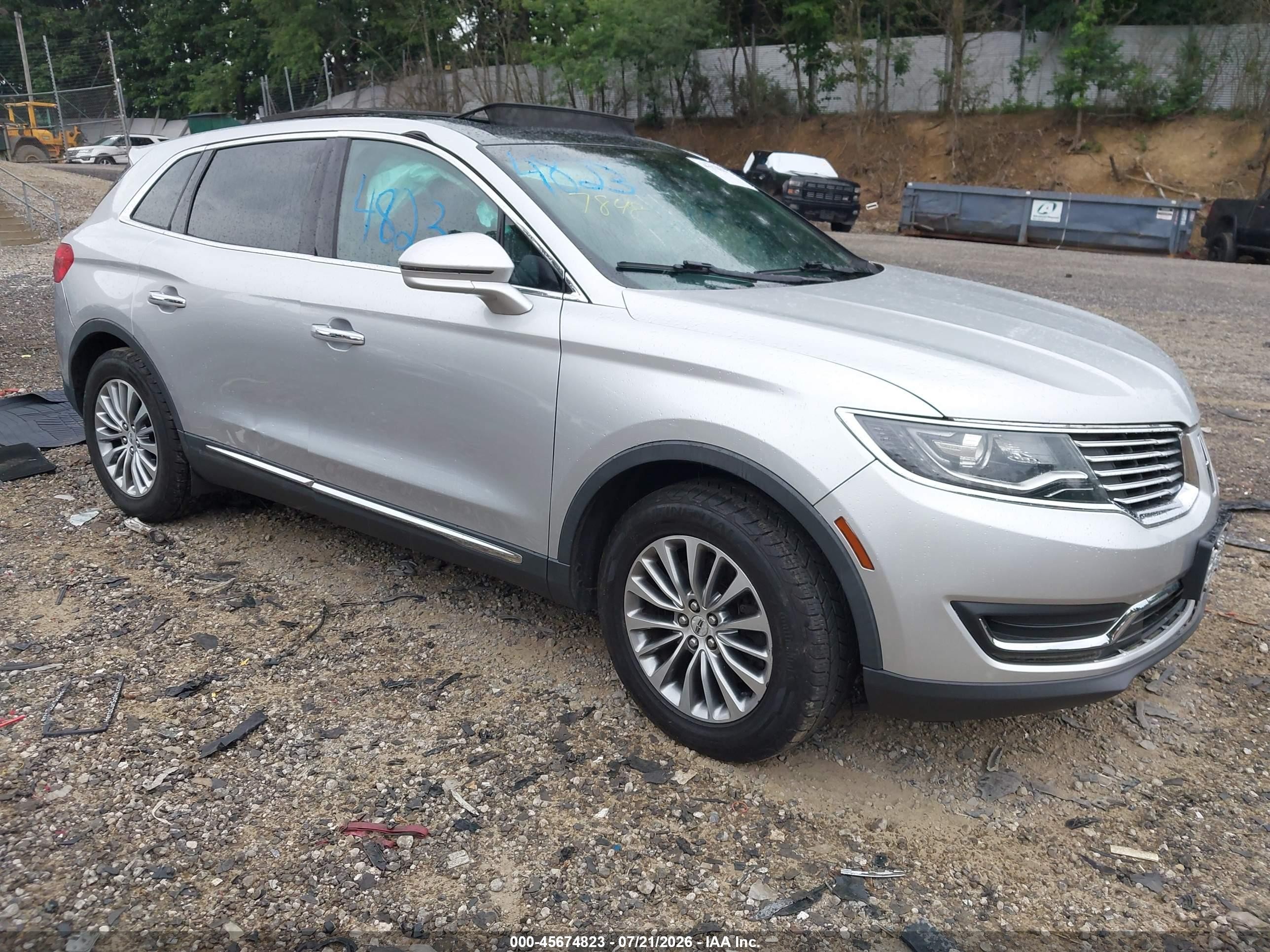 2016 Lincoln MKX Select, VIN 2LMTJ8KR5GBL57848 — Side