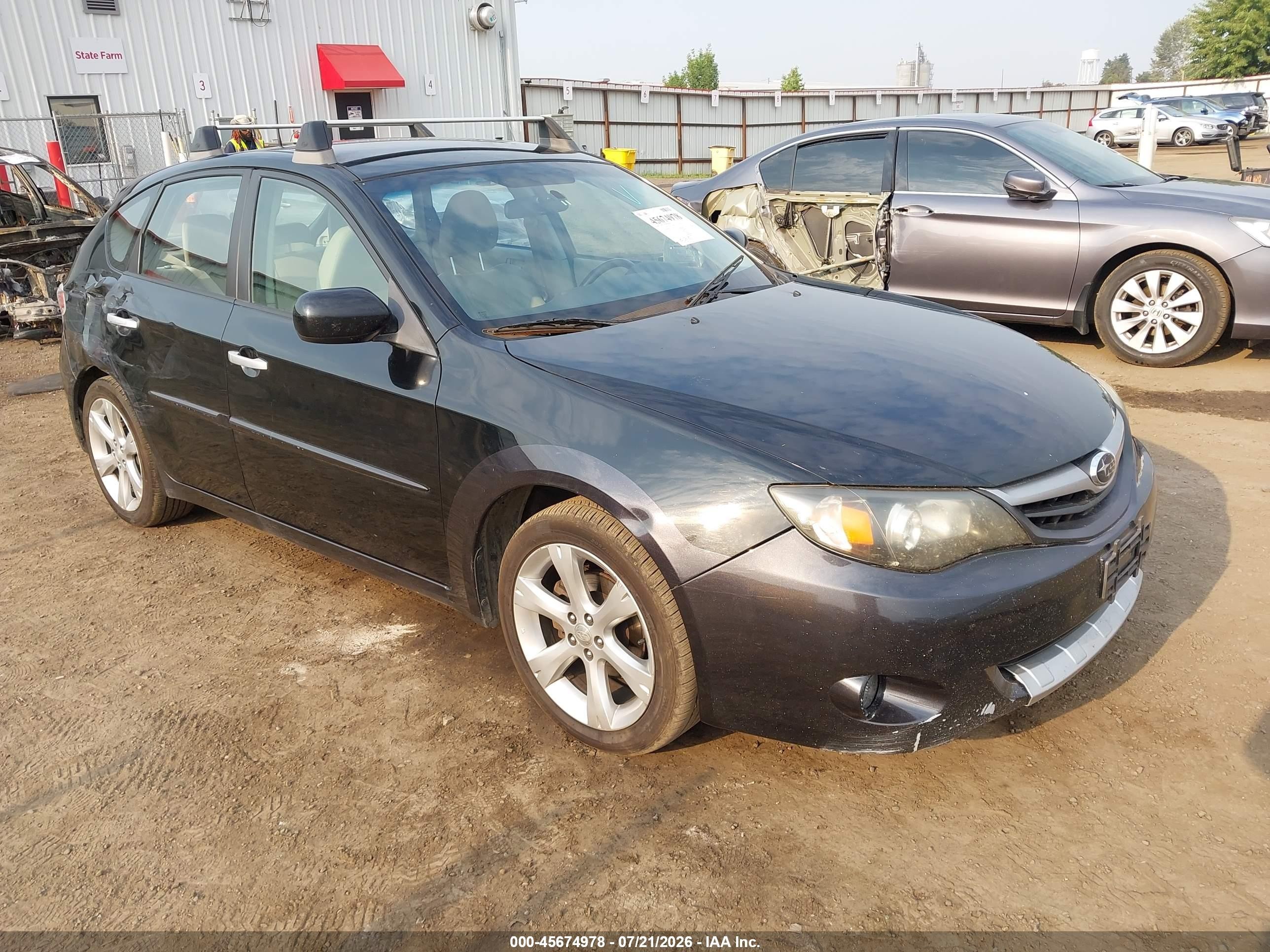 2011 Subaru Impreza Outback Special Sports, VIN JF1GH6D64BH806376 — Зад