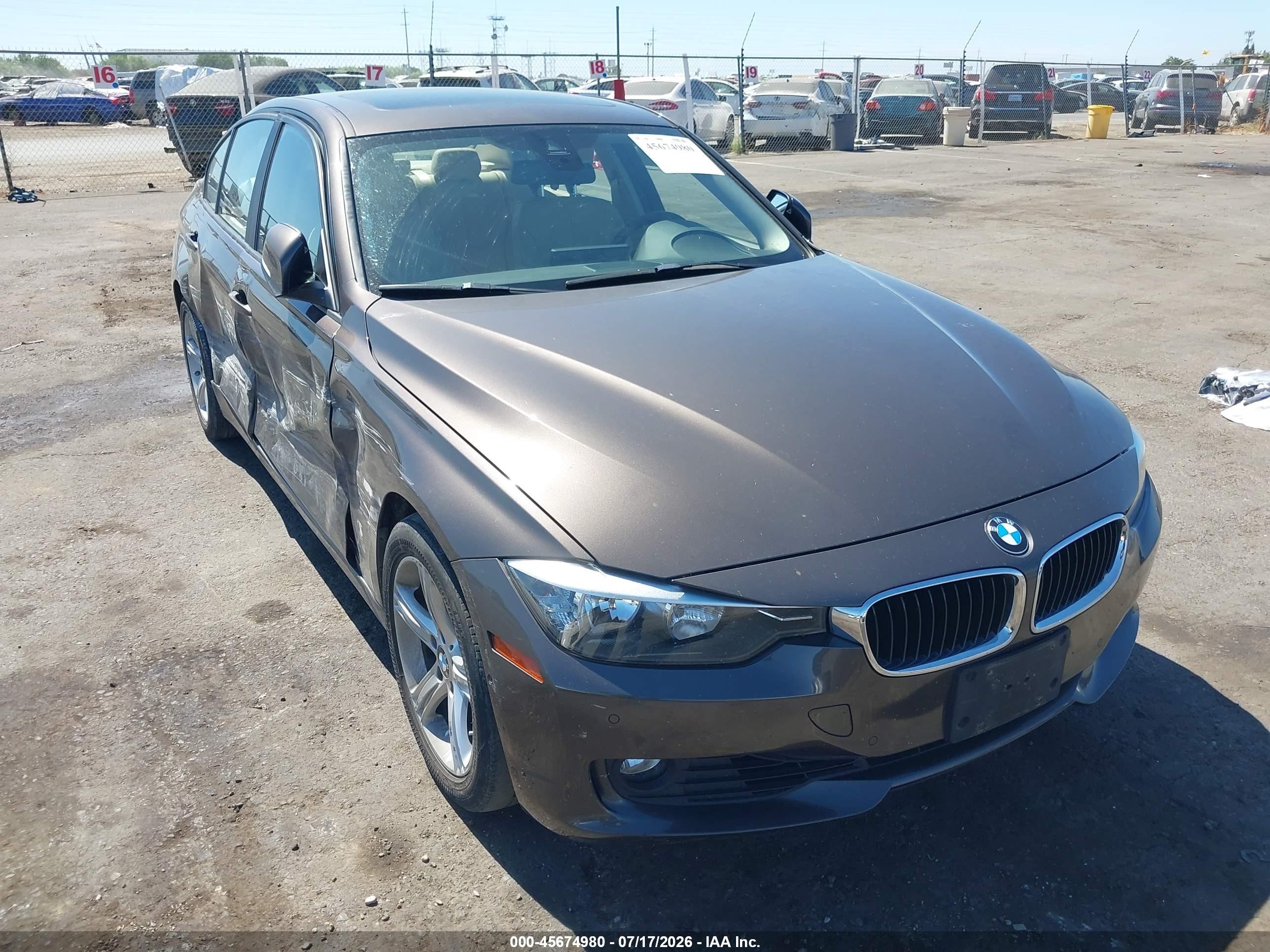 2015 BMW 3 Series 328i, VIN WBA3C1C52FK118918 — Side