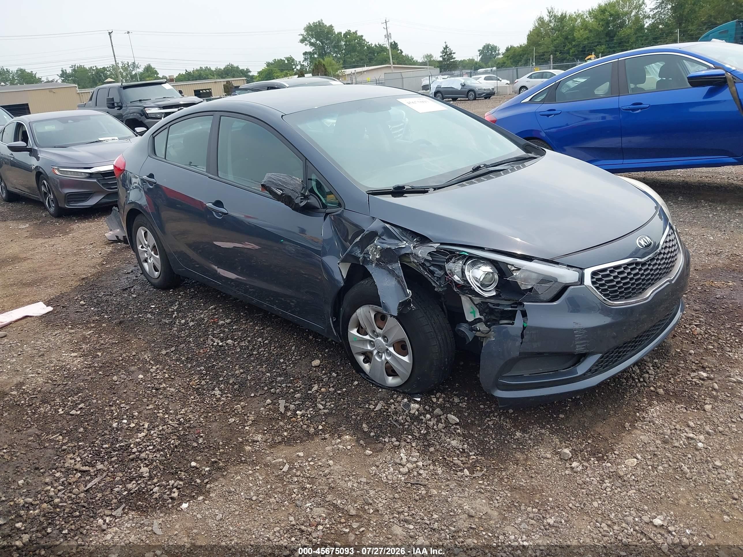2016 Kia Forte LX, VIN KNAFX4A65G5555679 — Front end