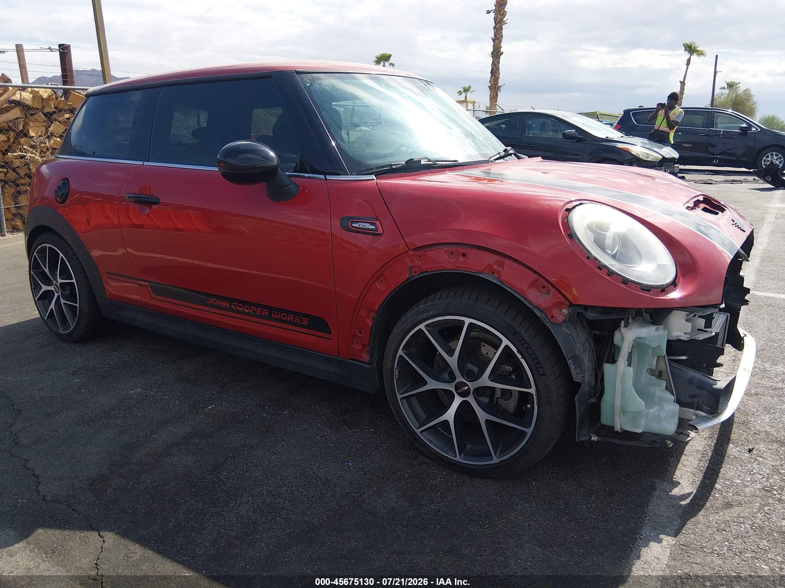 2014 MINI Hardtop S, VIN WMWXM7C5XET969665 — Front end
