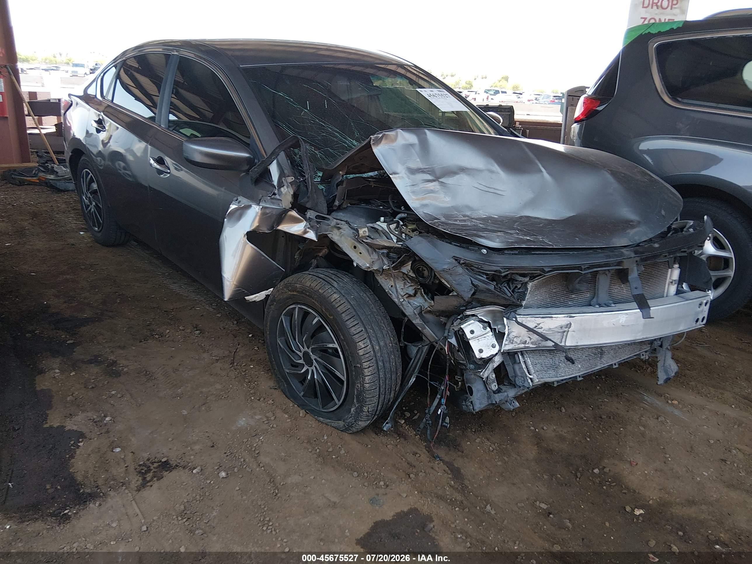 2014 Nissan Altima S, VIN 1N4AL3AP2EN356703 — Front end