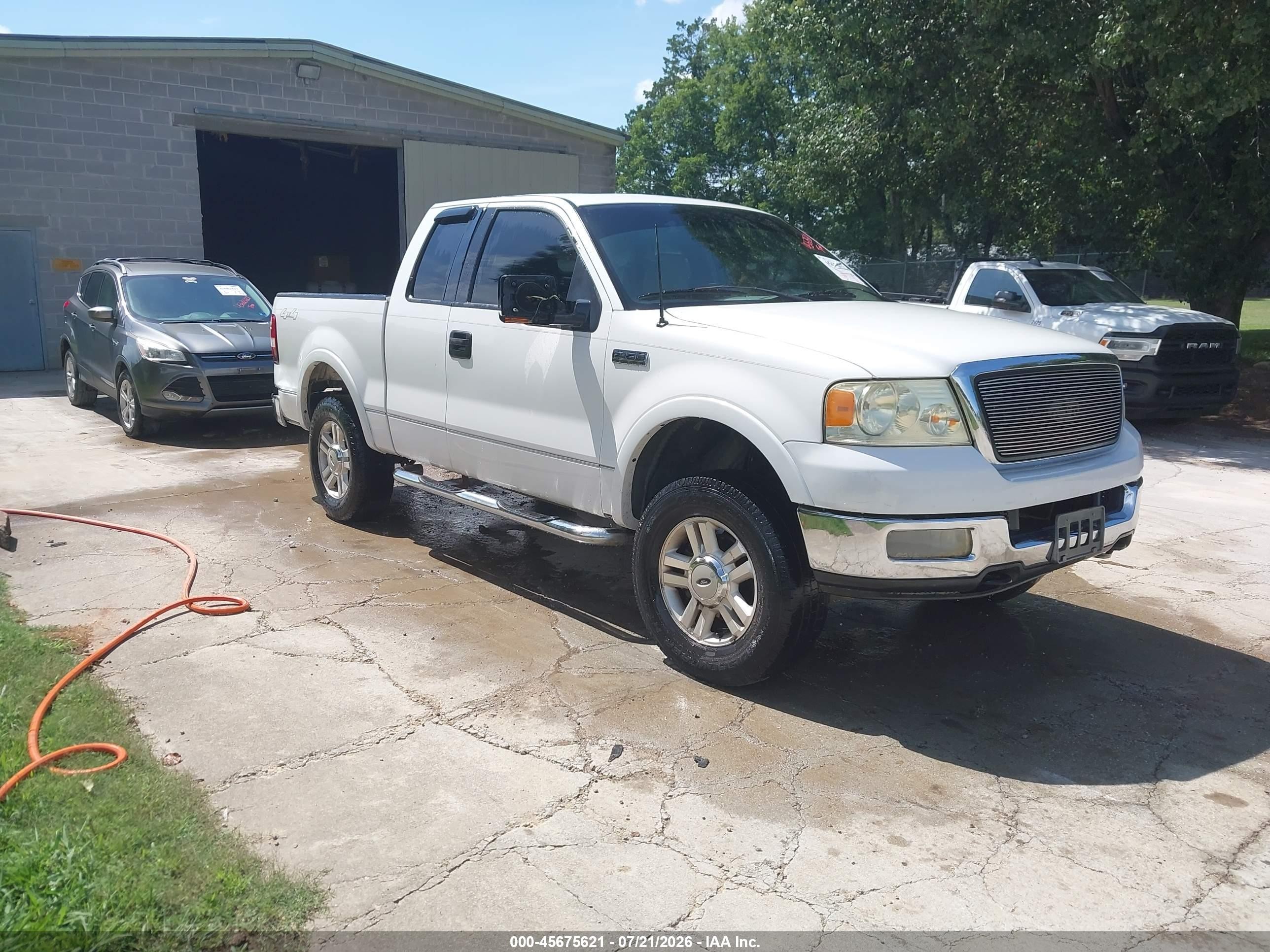2004 Ford F-150 XLT, VIN 1FTPX14504KB15231 — Normal wear