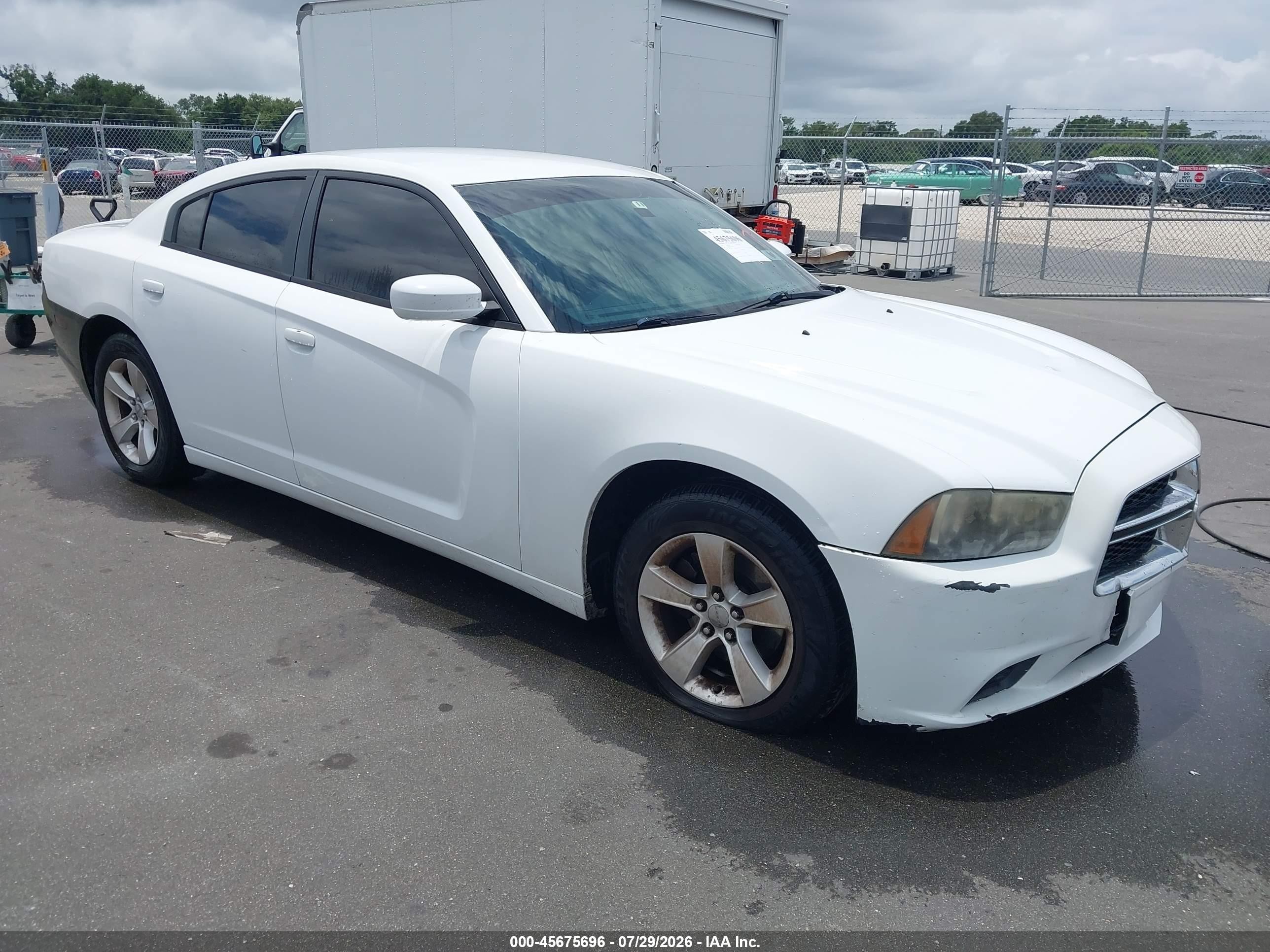 2014 Dodge Charger SE, VIN 2C3CDXBG0EH154719 — Normal wear