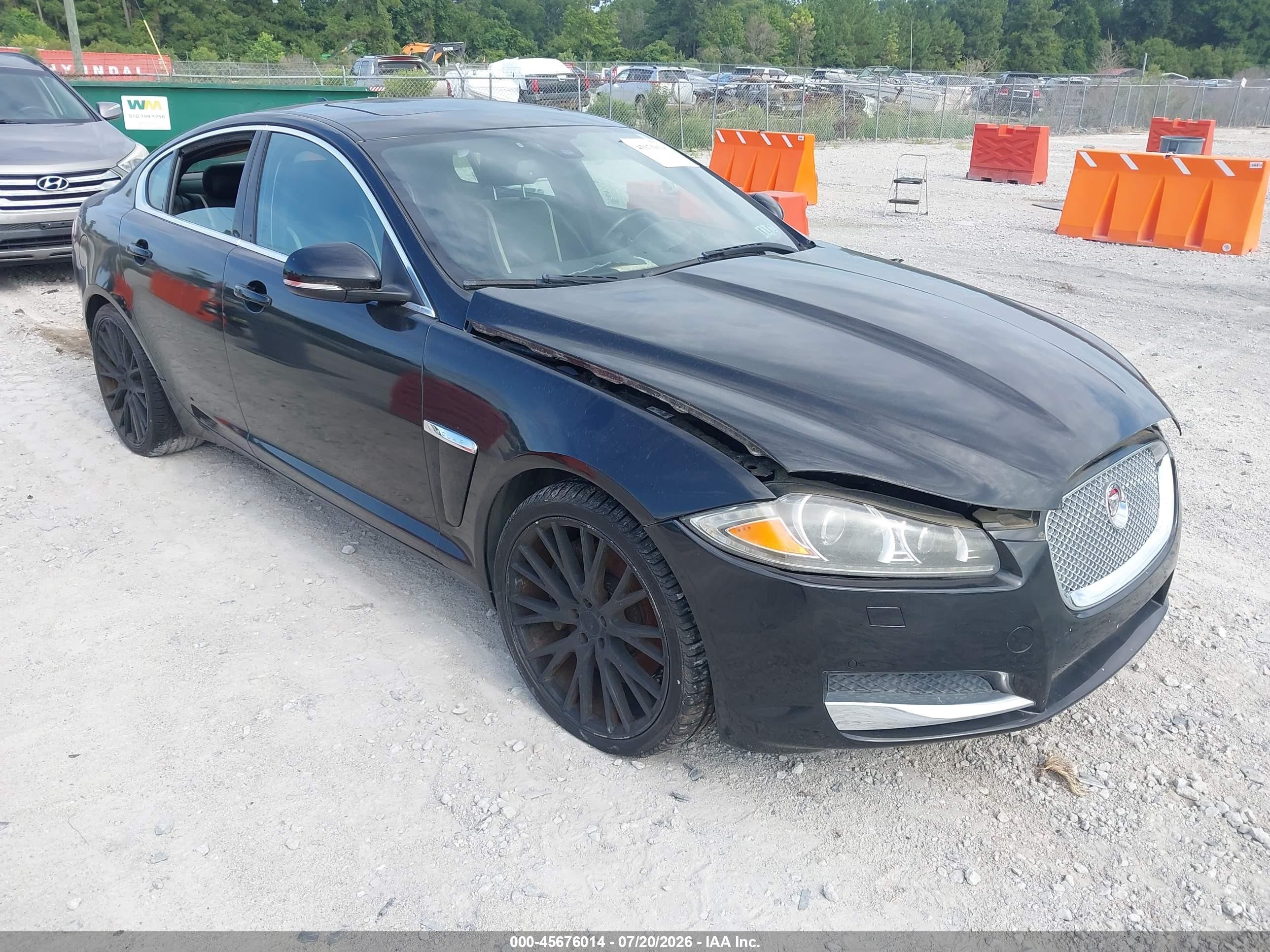 2014 Jaguar XF SC, VIN SAJWJ0EF8E8U09796 — Normal wear