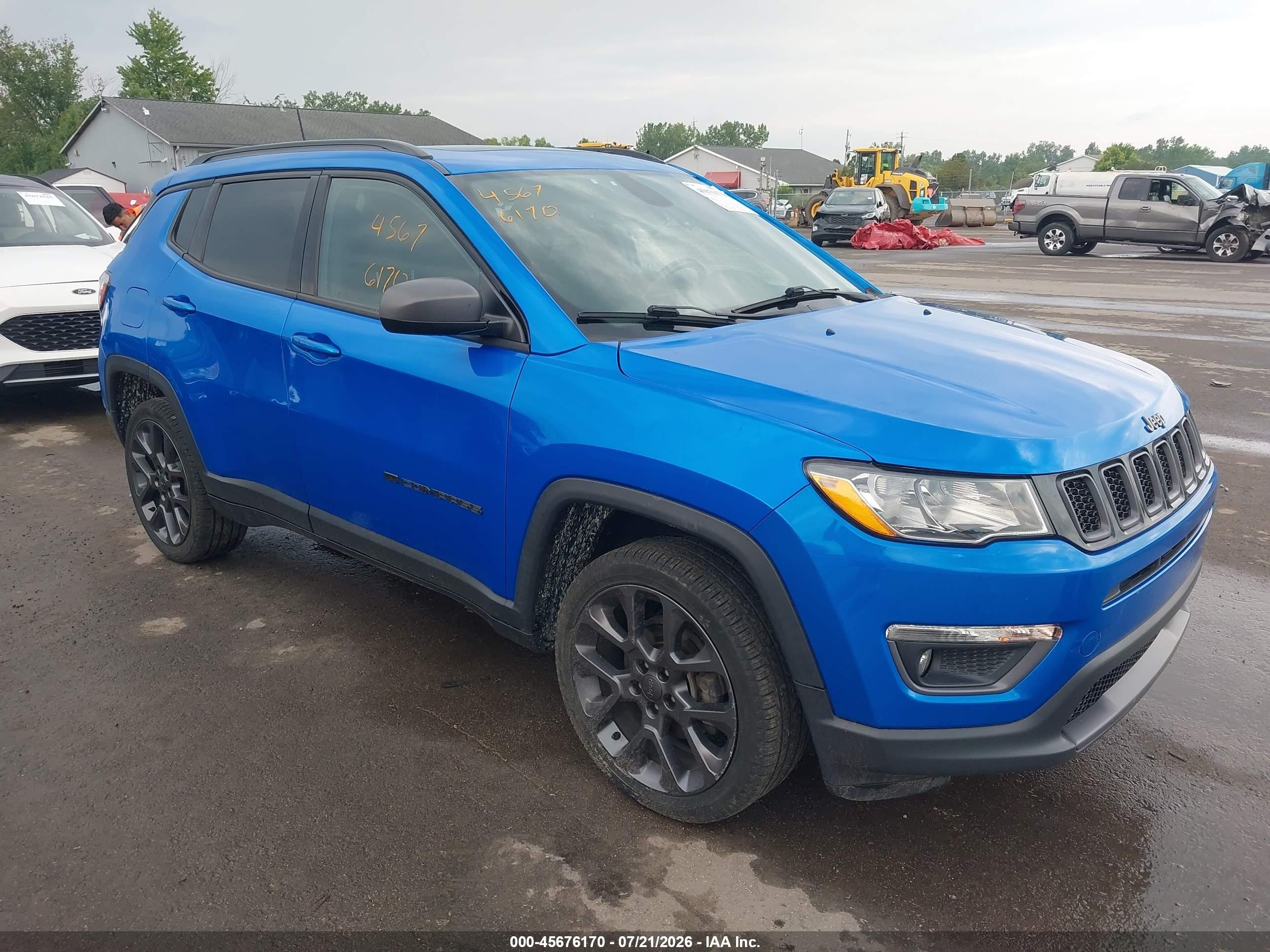 2021 Jeep Compass 80th Anniversary, VIN 3C4NJDEB9MT529878 — Side