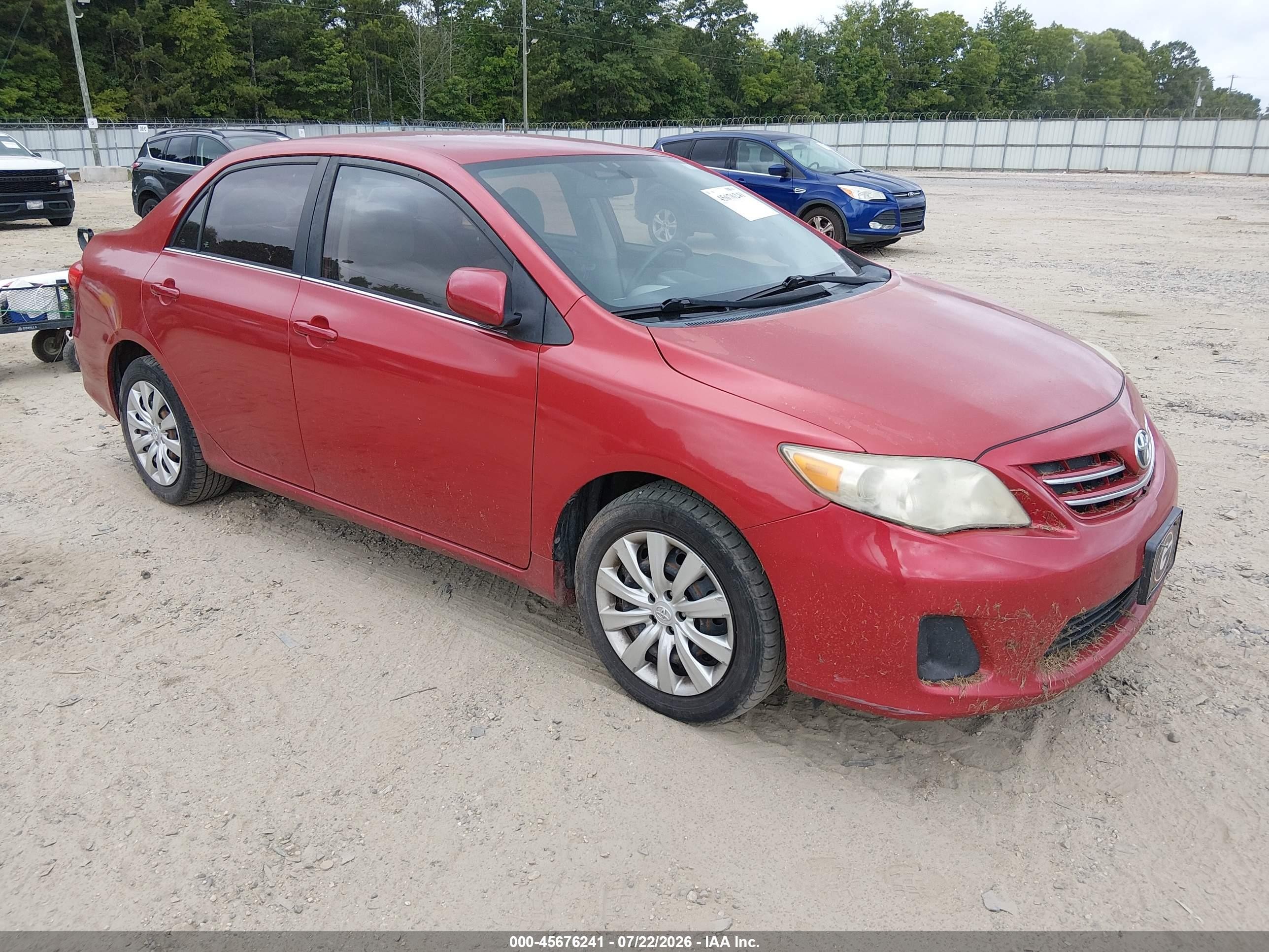 2013 Toyota Corolla LE, VIN 5YFBU4EEXDP120179 — Auction photo 1 of 19