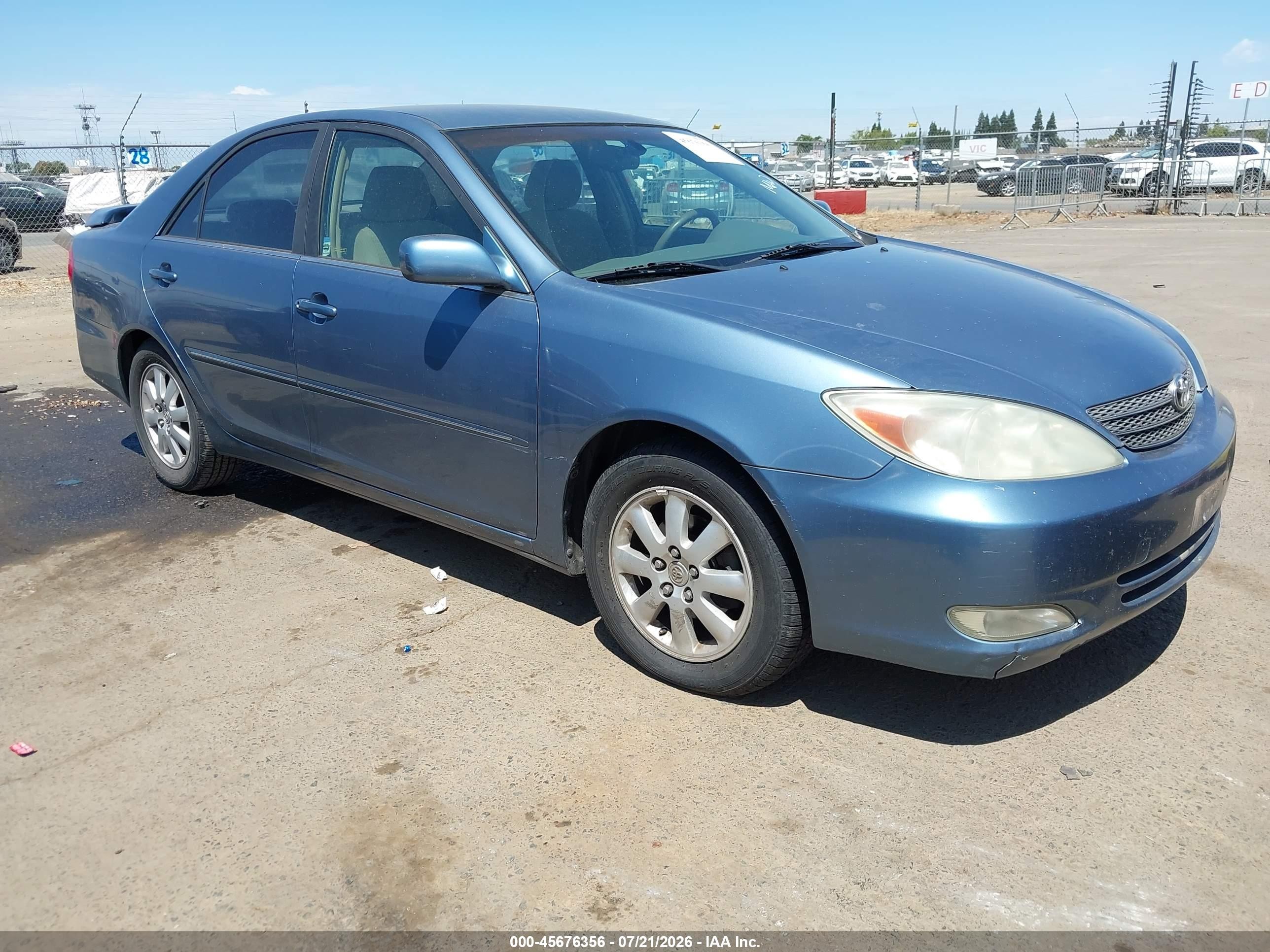 2003 Toyota Camry XLE, VIN JTDBE30K730183771 — Normal wear