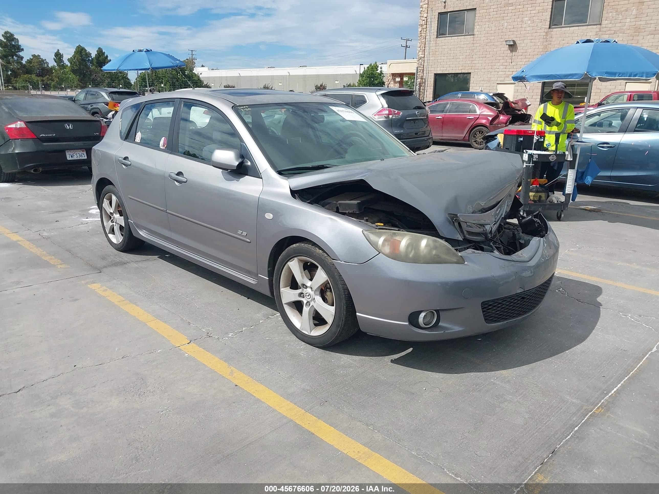 2005 Mazda 3 s, VIN JM1BK343351309181 — Front end