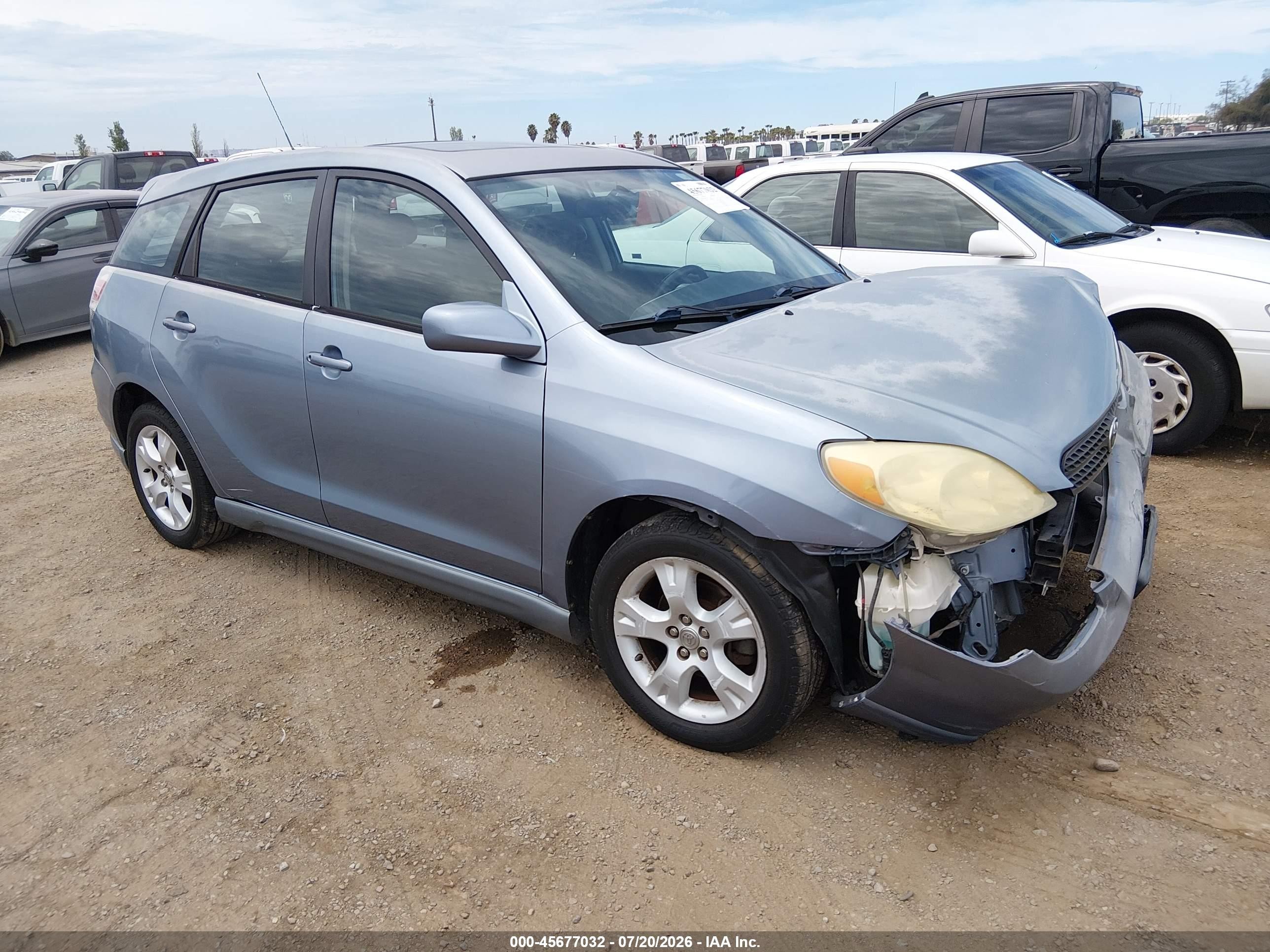 2006 Toyota Matrix XR, VIN 2T1KR32E66C623405 — Front end