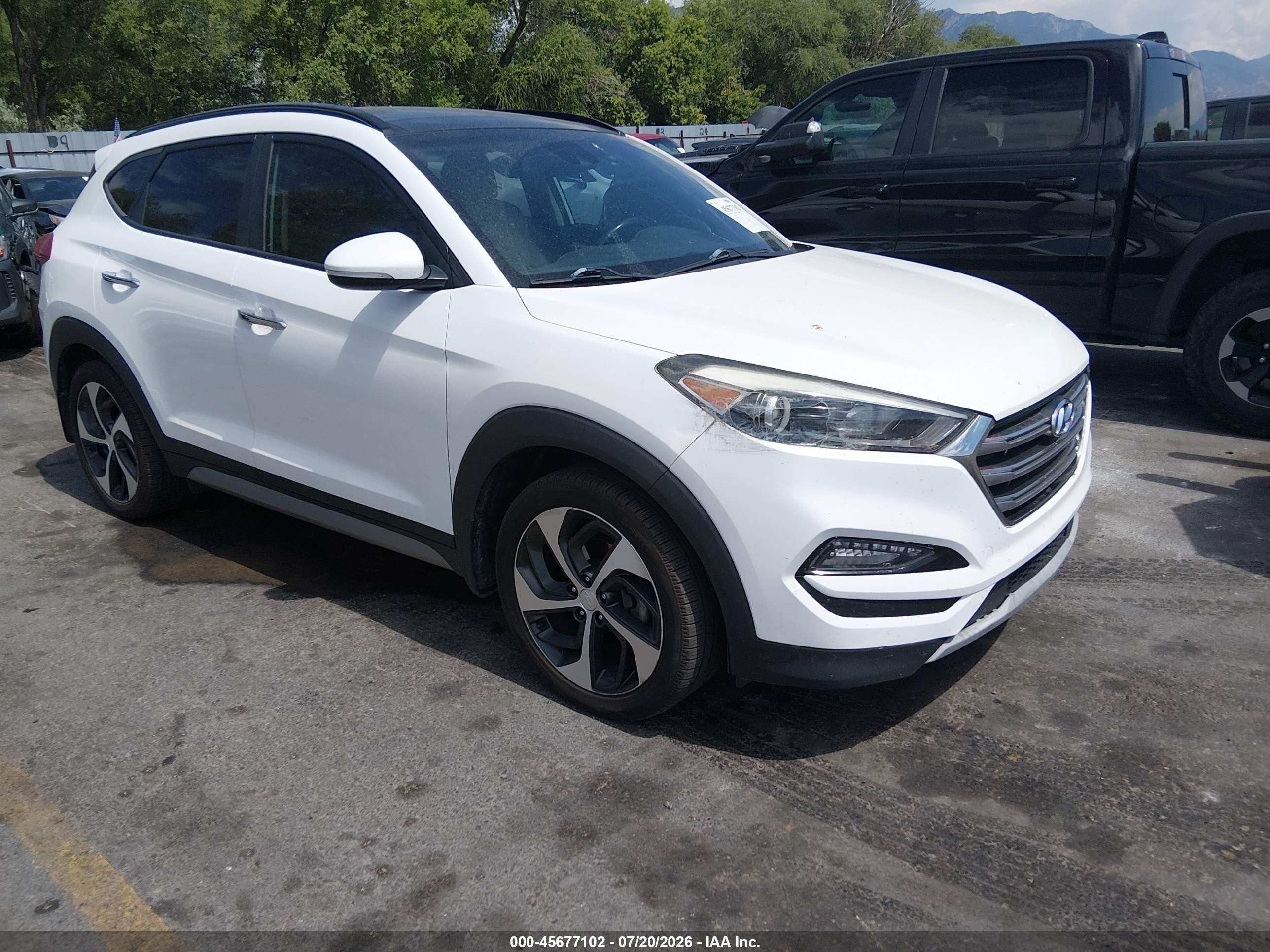 2017 Hyundai Tucson Sport, VIN KM8J3CA29HU276951 — Front end