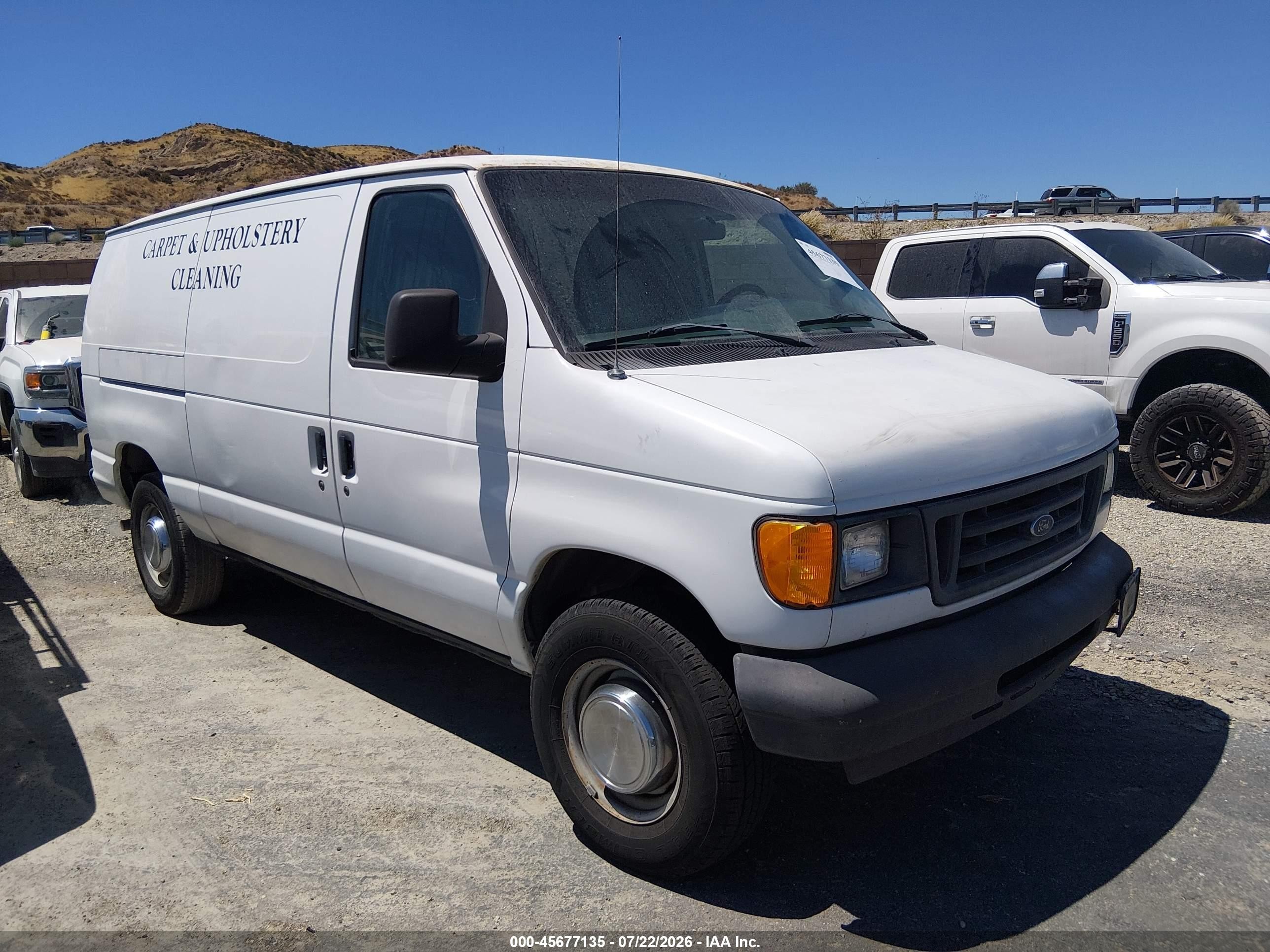 2005 Ford Econoline Cargo, VIN 1FTNE24W05HA79020 — Side