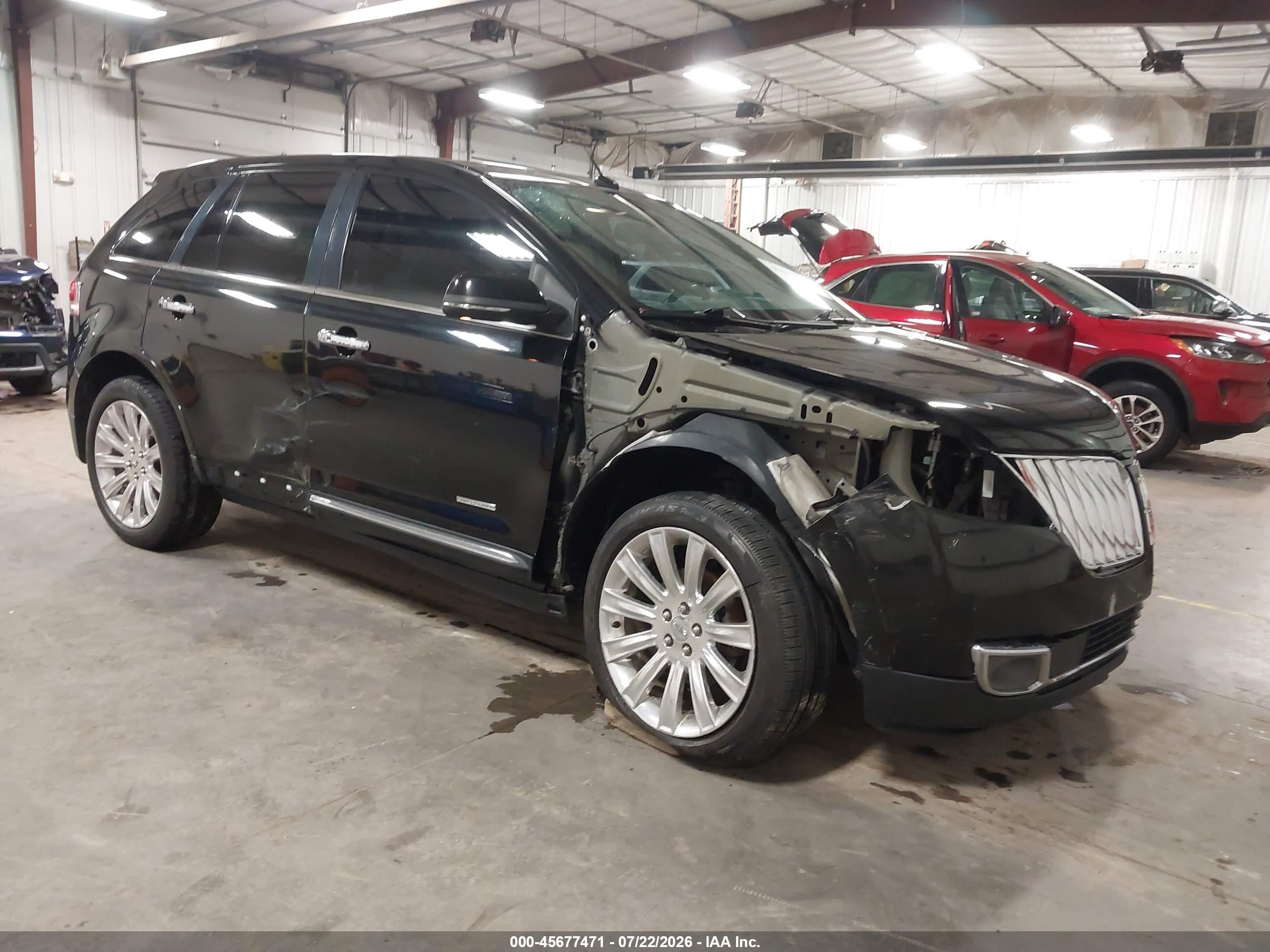 2015 Lincoln MKX, VIN 2LMDJ8JK5FBL27045 — Бок