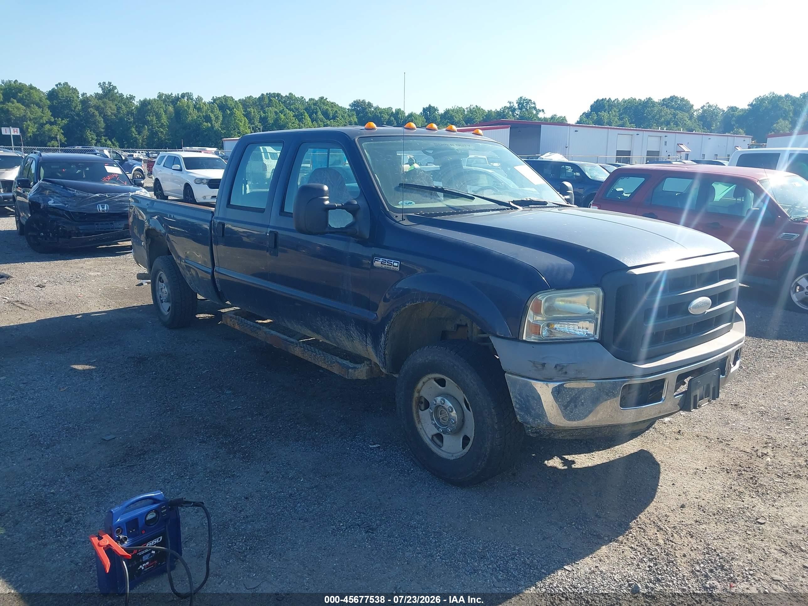 2006 Ford F-250 XL, VIN 1FTSW21506EA66072 — Rear end