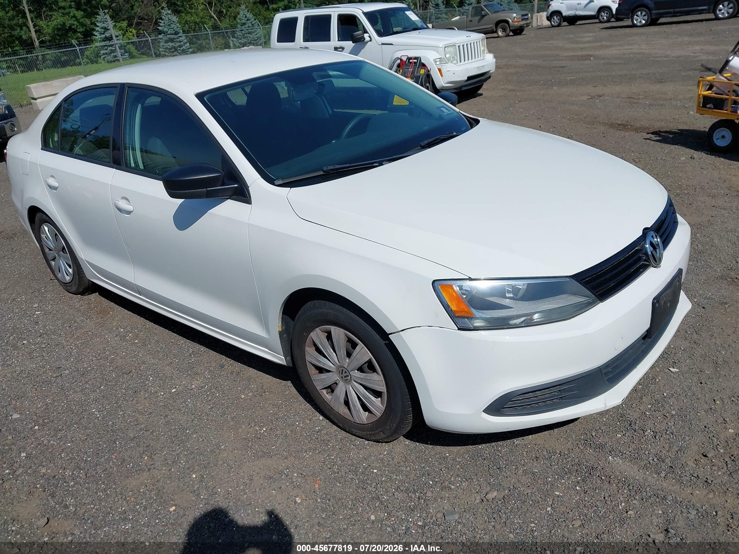 2014 Volkswagen Jetta S, VIN 3VW2K7AJ2EM209549 — Normal wear