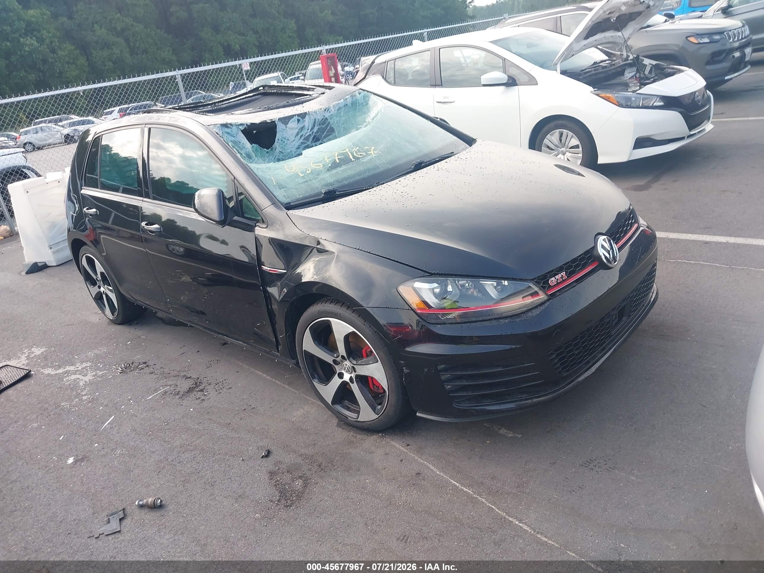 2017 Volkswagen Golf GTI S, VIN 3VW447AU2HM071318 — Normal wear