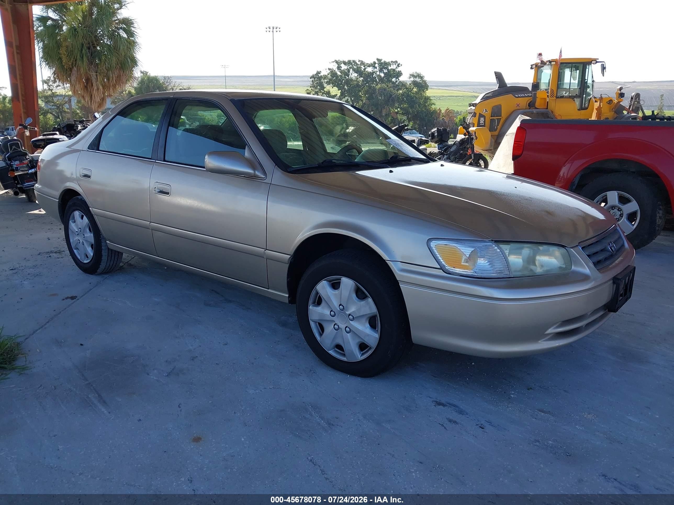 2001 Toyota Camry CE, VIN 4T1BG22K41U854042 — Normal wear