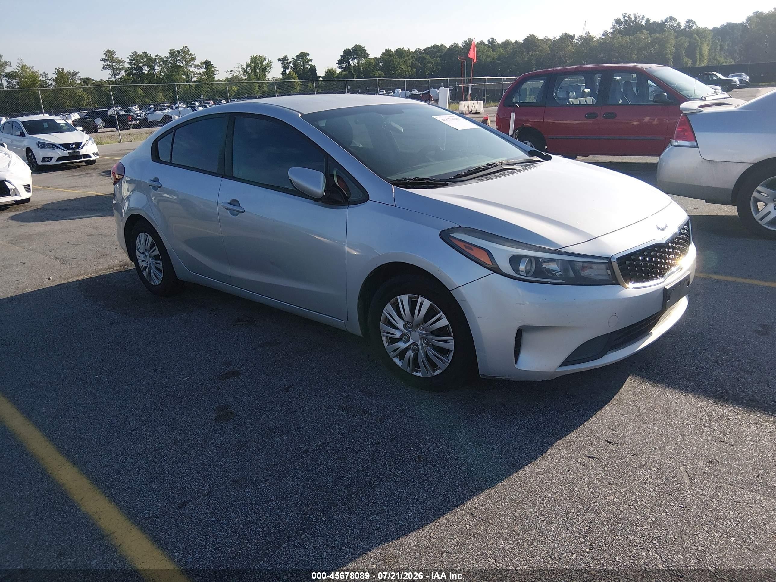2018 Kia Forte LX, VIN 3KPFL4A74JE178393 — Normal wear
