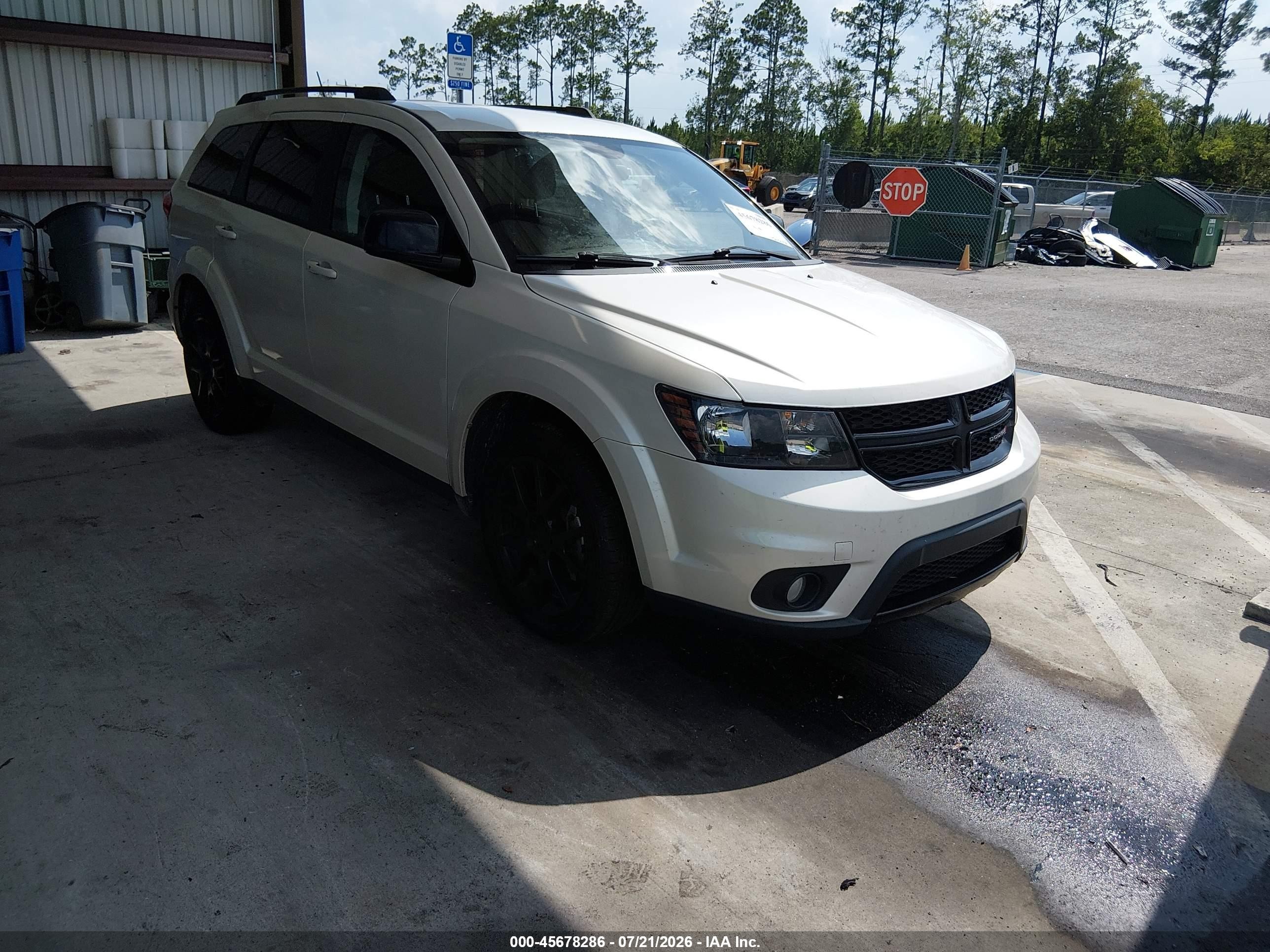 2017 Dodge Journey SXT, VIN 3C4PDCBG2HT706089 — Normal wear