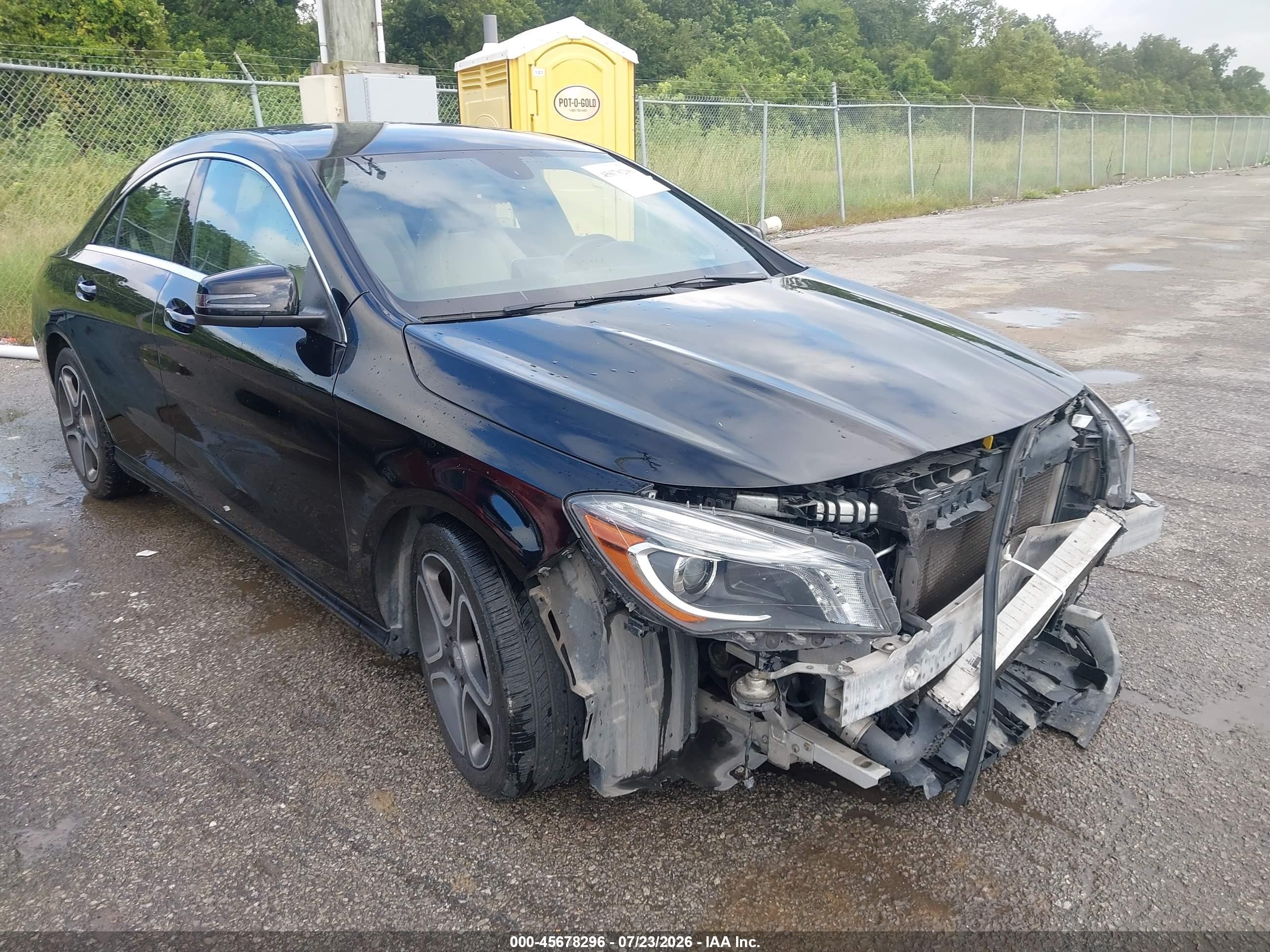 2014 Mercedes-Benz CLA 250, VIN WDDSJ4EB9EN103716 — Front end