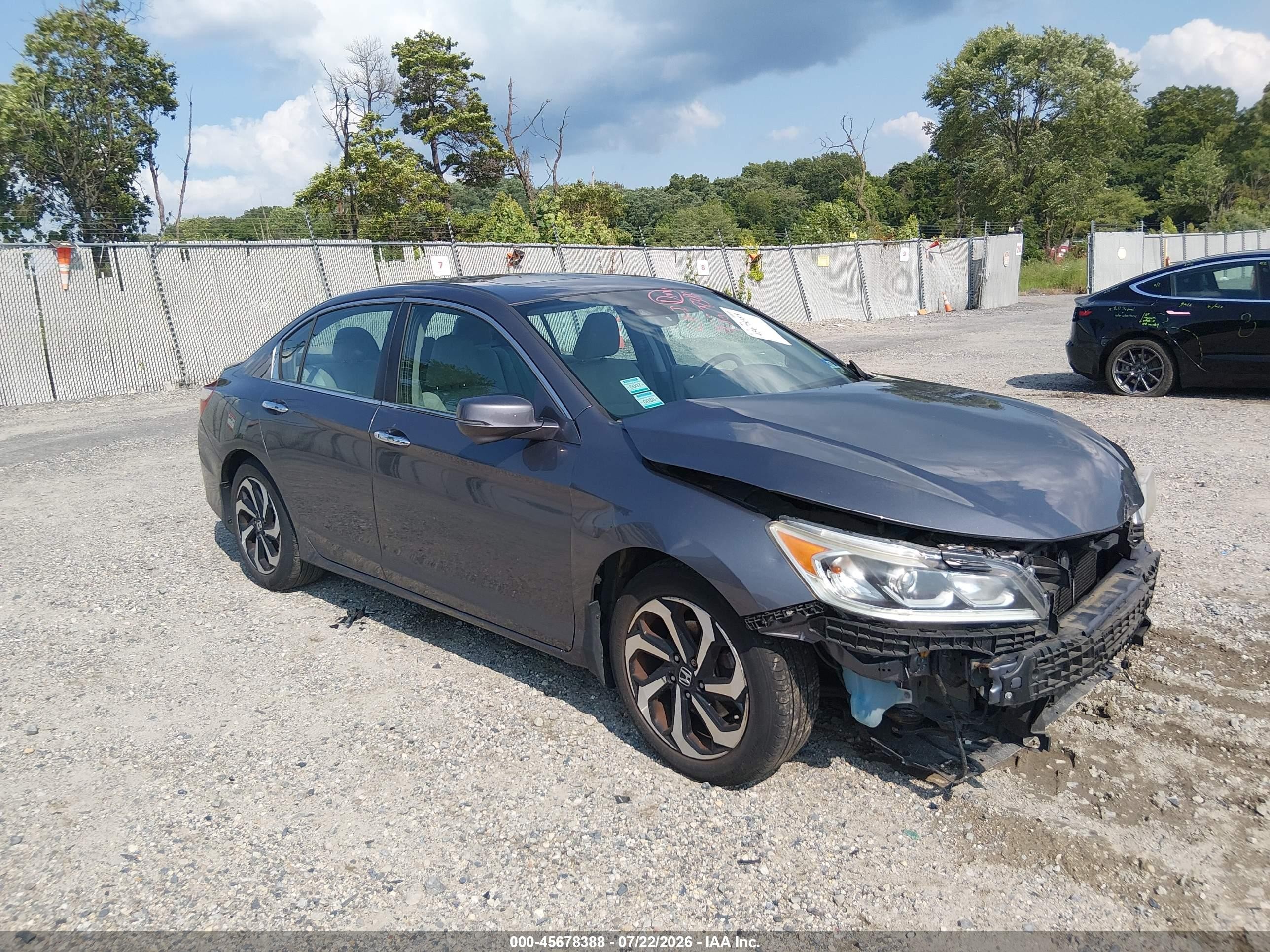 2017 Honda Accord EX, VIN 1HGCR2F06HA002476 — Front end