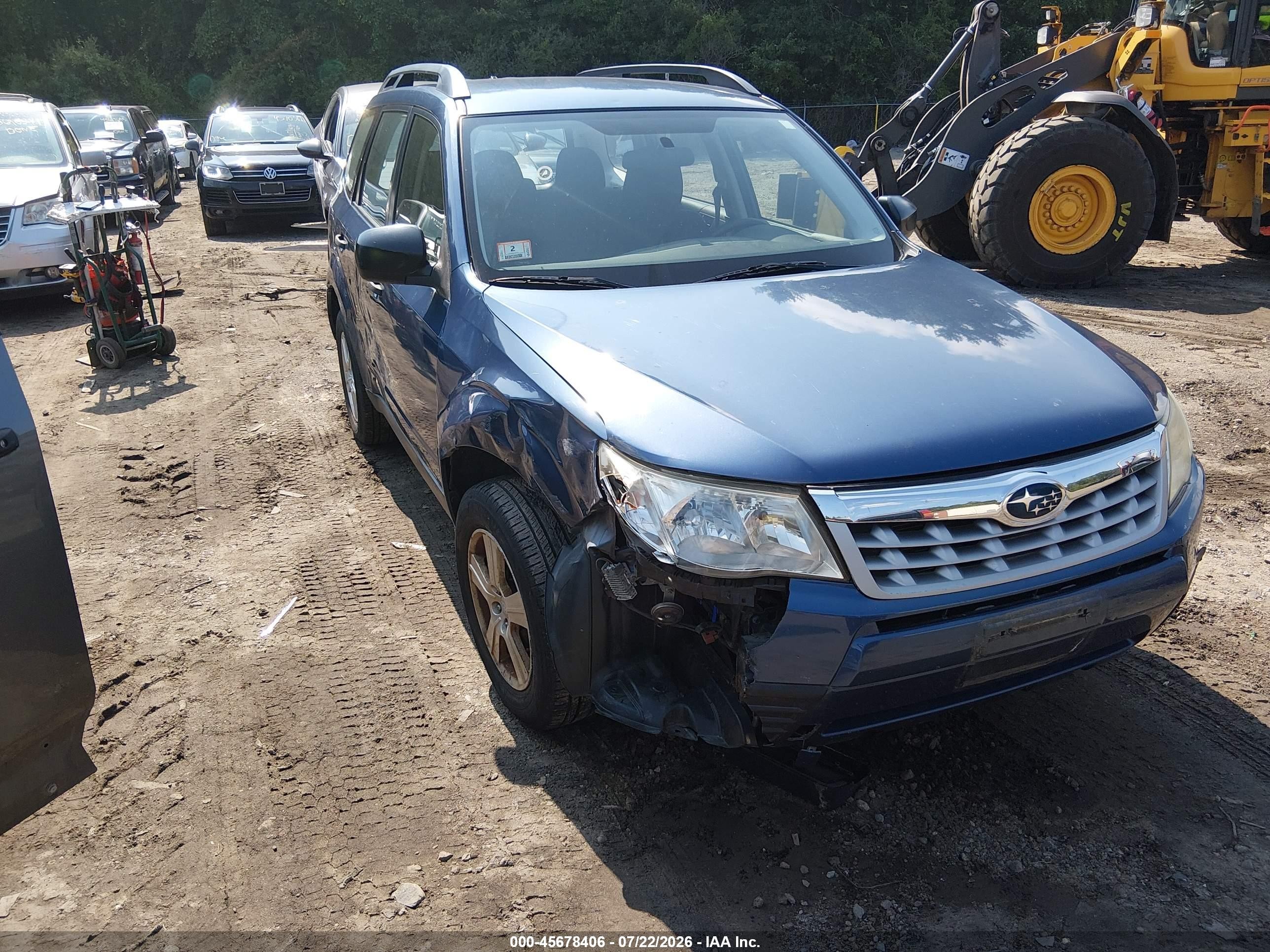 2012 Subaru Forester X, VIN JF2SHABCXCH409435 — Зад
