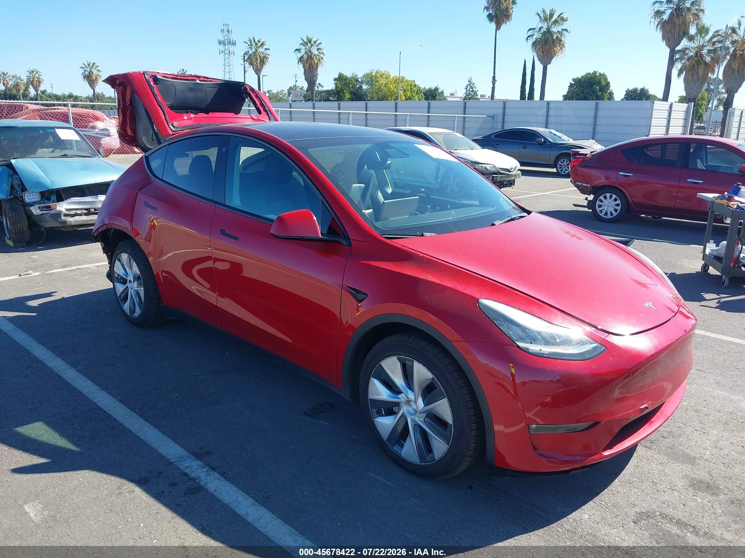 2022 Tesla Model Y Long Range, VIN 7SAYGDEE5NF314622 — Rear end