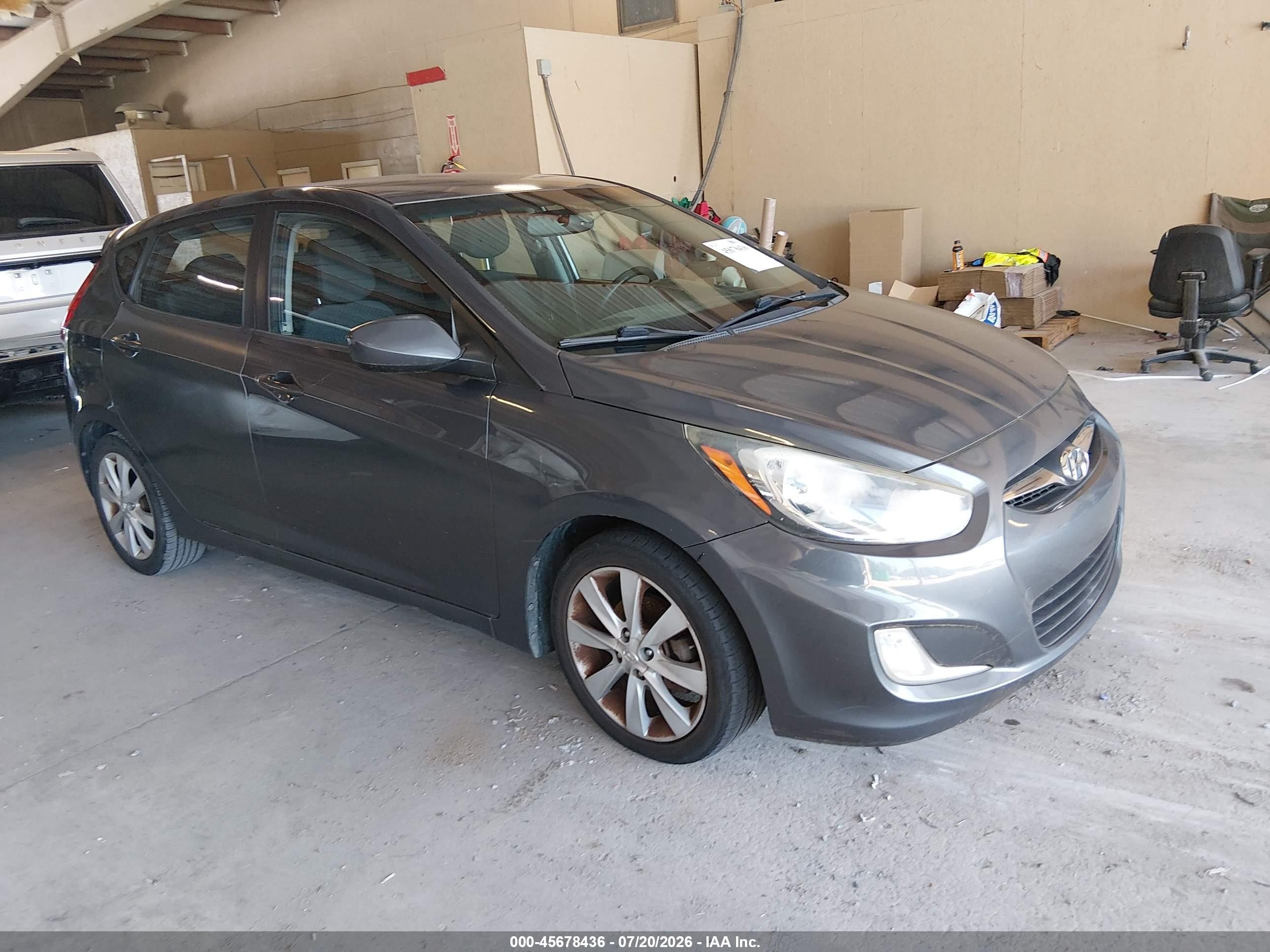 2012 Hyundai Accent SE, VIN KMHCU5AE6CU041914 — Normal wear