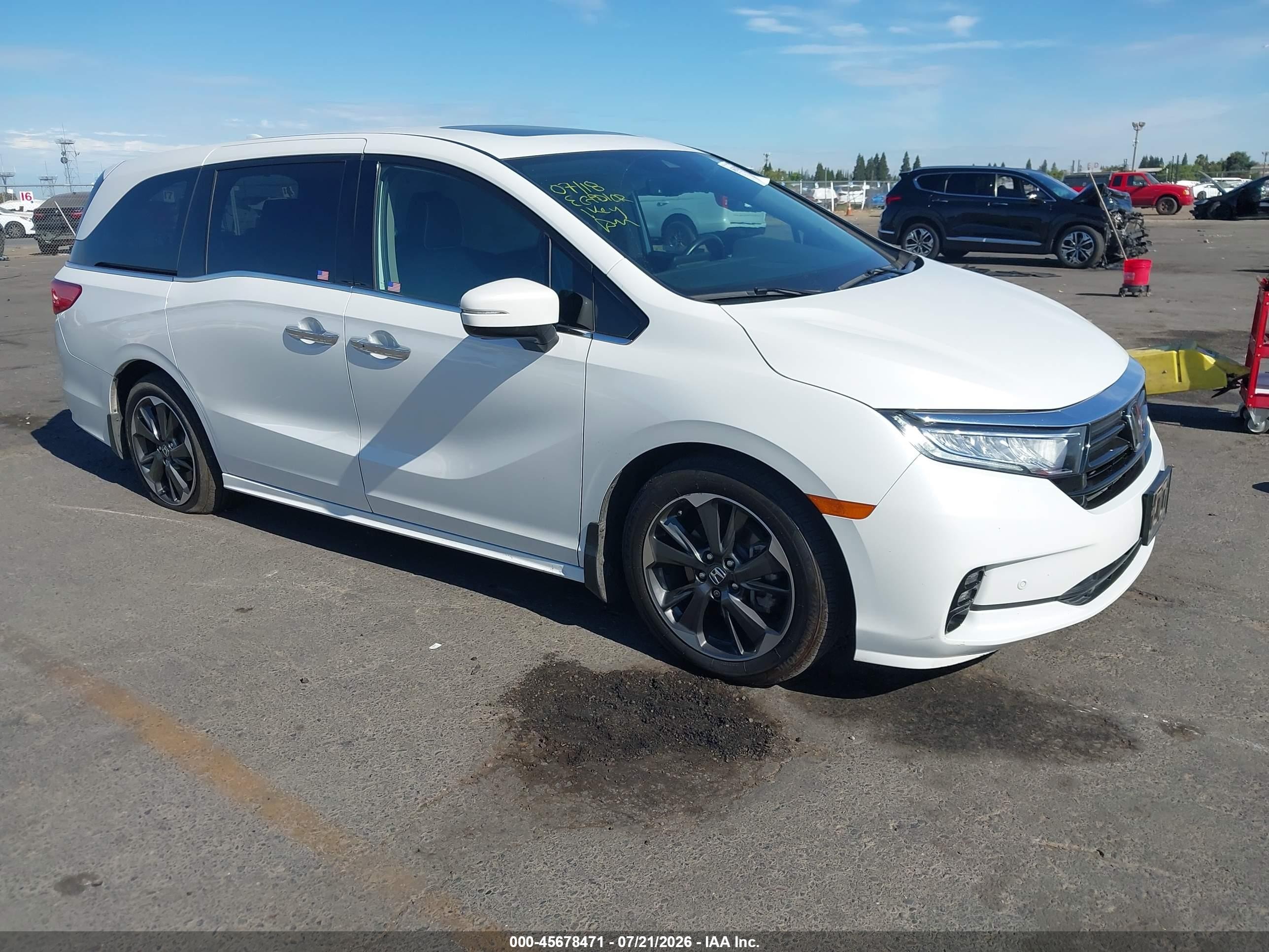 2022 Honda Odyssey Elite, VIN 5FNRL6H92NB009554 — Rear end
