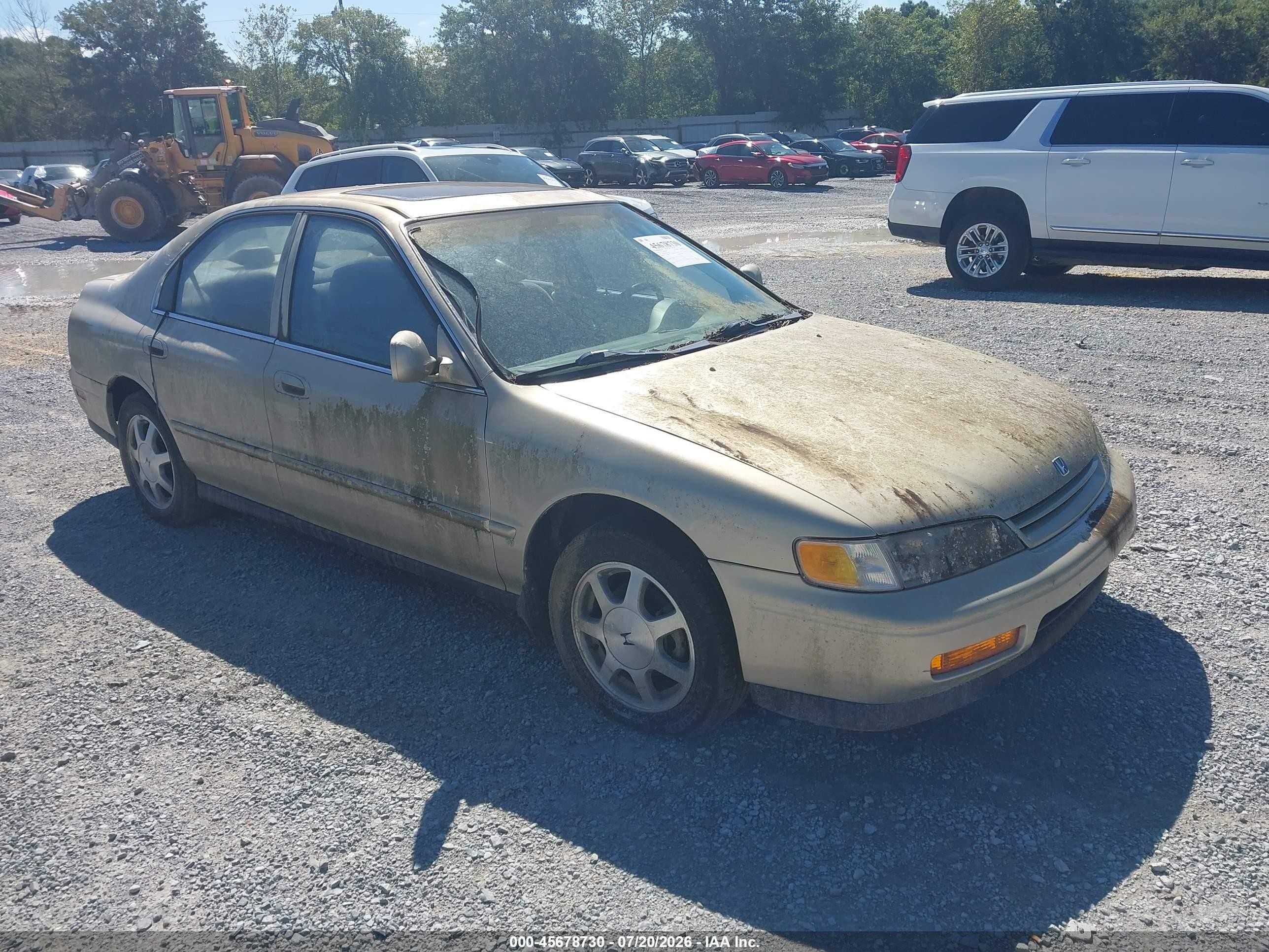 1994 Honda Accord EX, VIN 1HGCD5655RA019833 — Normal wear
