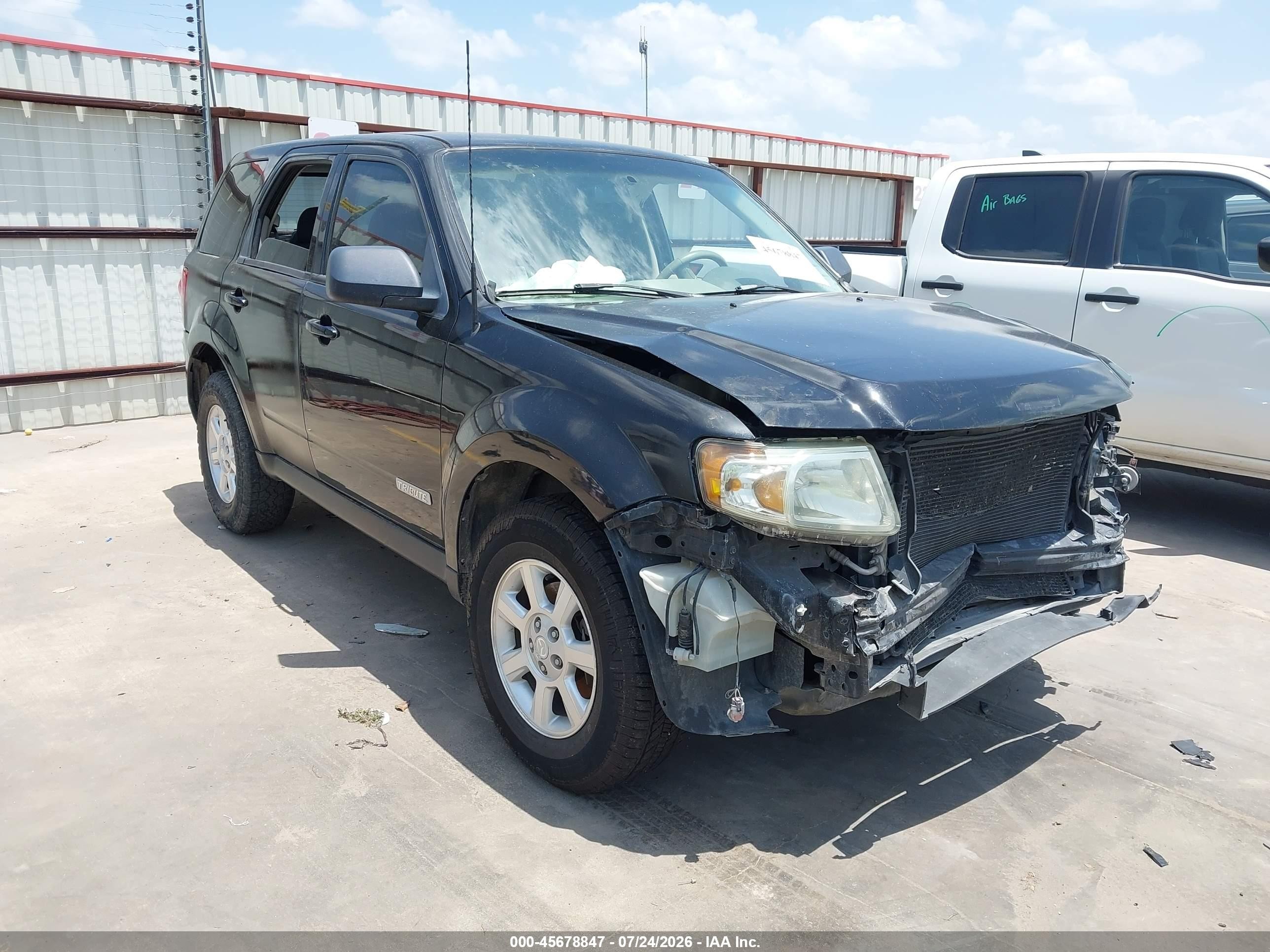 2008 Mazda Tribute Sport, VIN 4F2CZ06188KM19300 — Front end