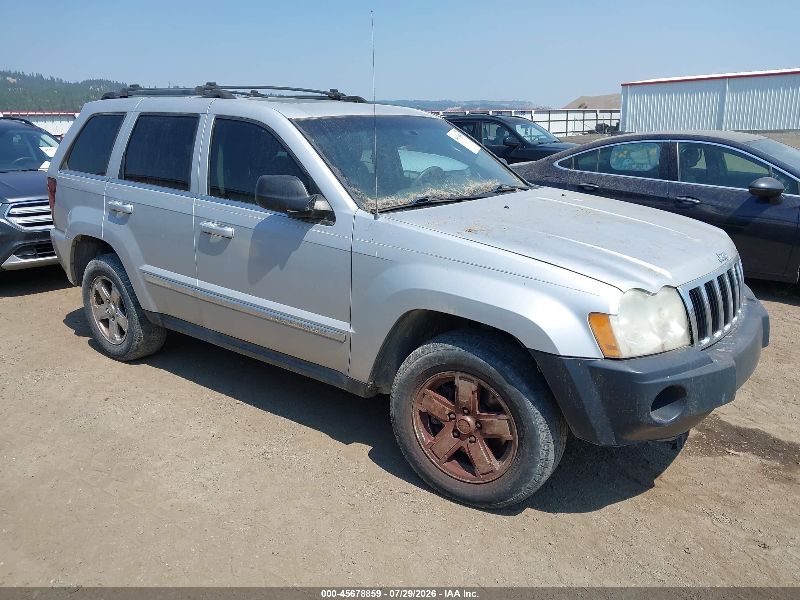 2005 Jeep Grand Cherokee Limited, VIN 1J4HR58N65C547330 — Normal wear