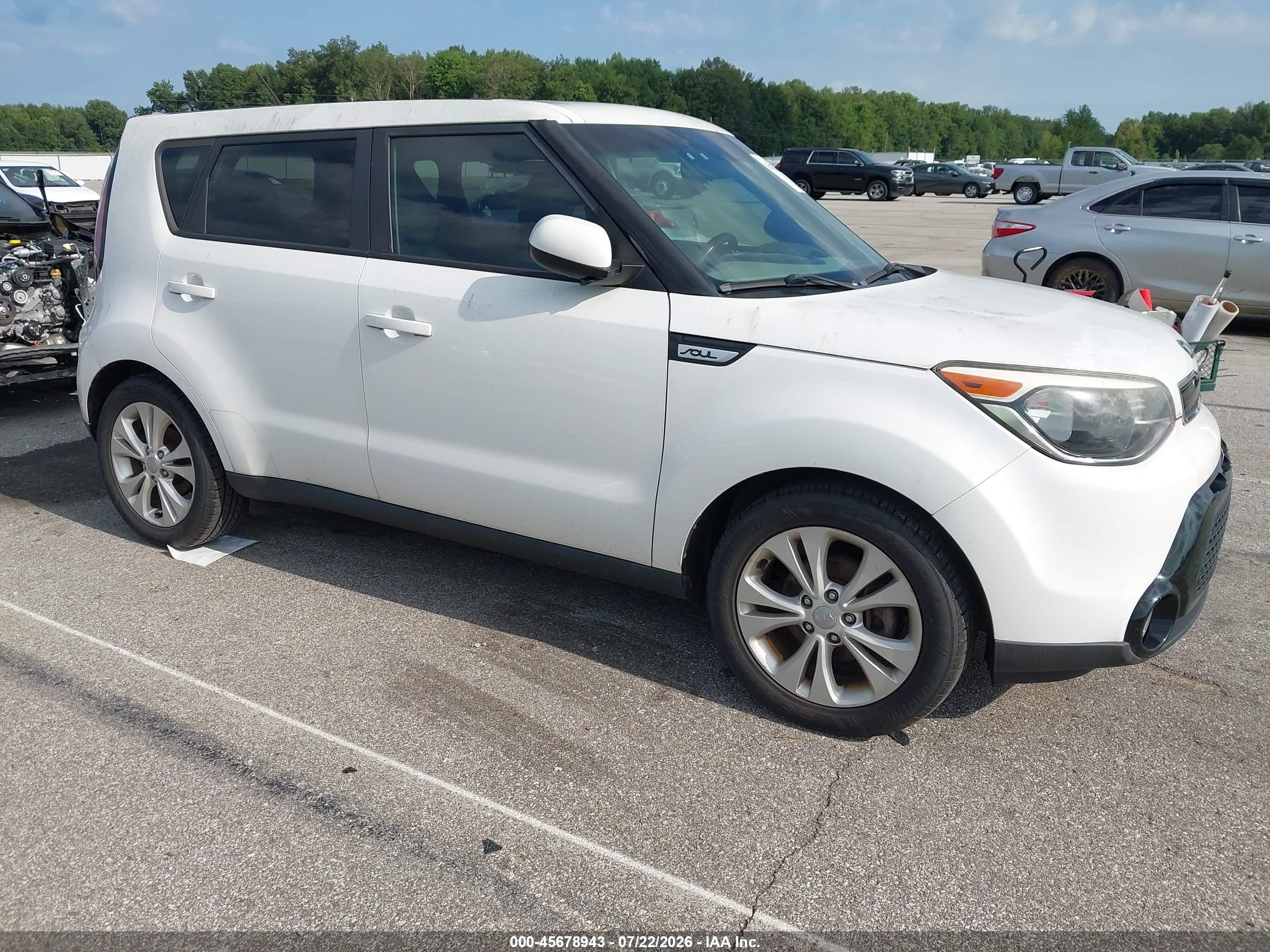 2016 Kia Soul +, VIN KNDJP3A59G7342947 — Normal wear
