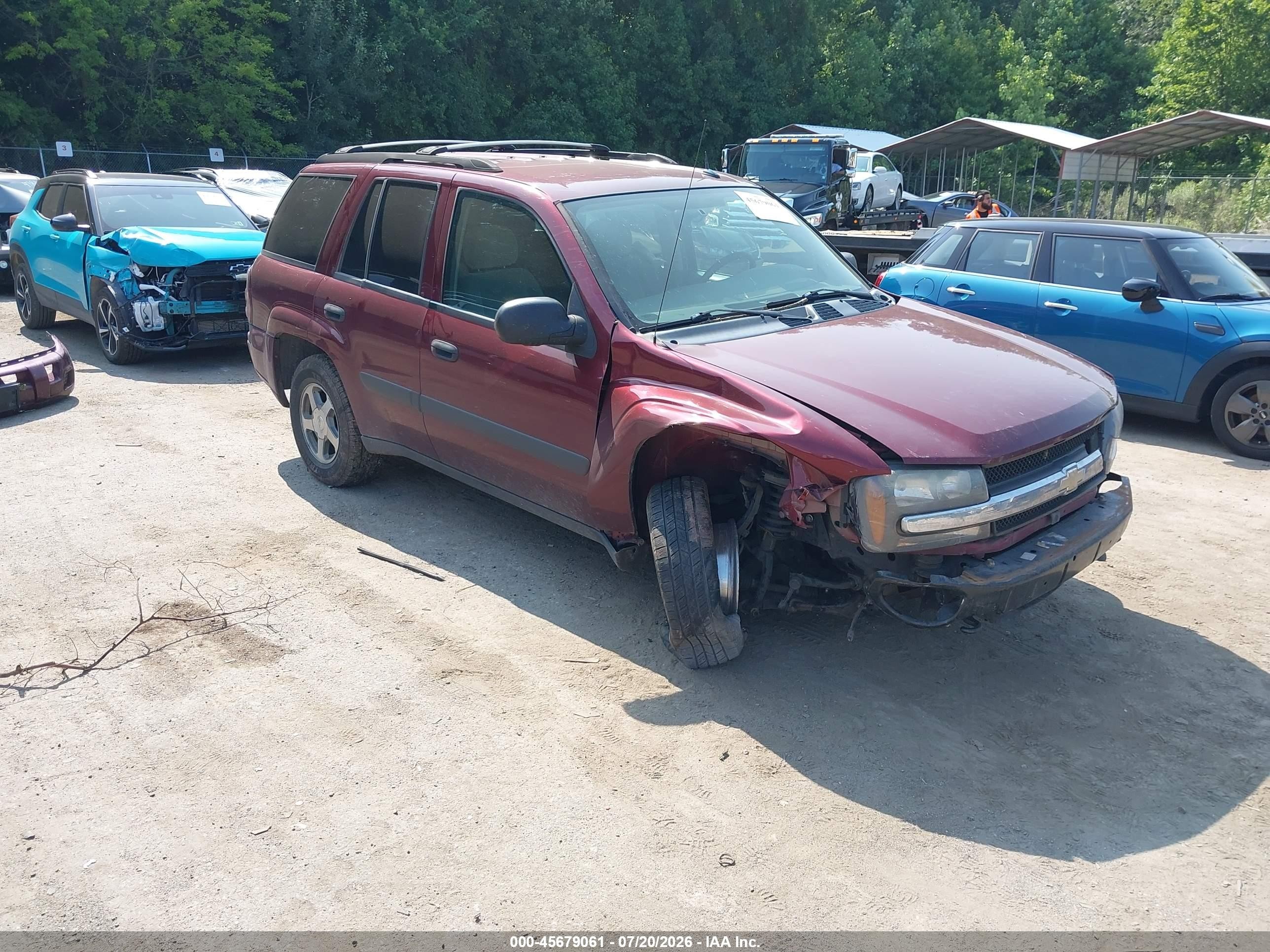 2005 Chevrolet TrailBlazer LS, VIN 1GNDT13S952294447 — Перед