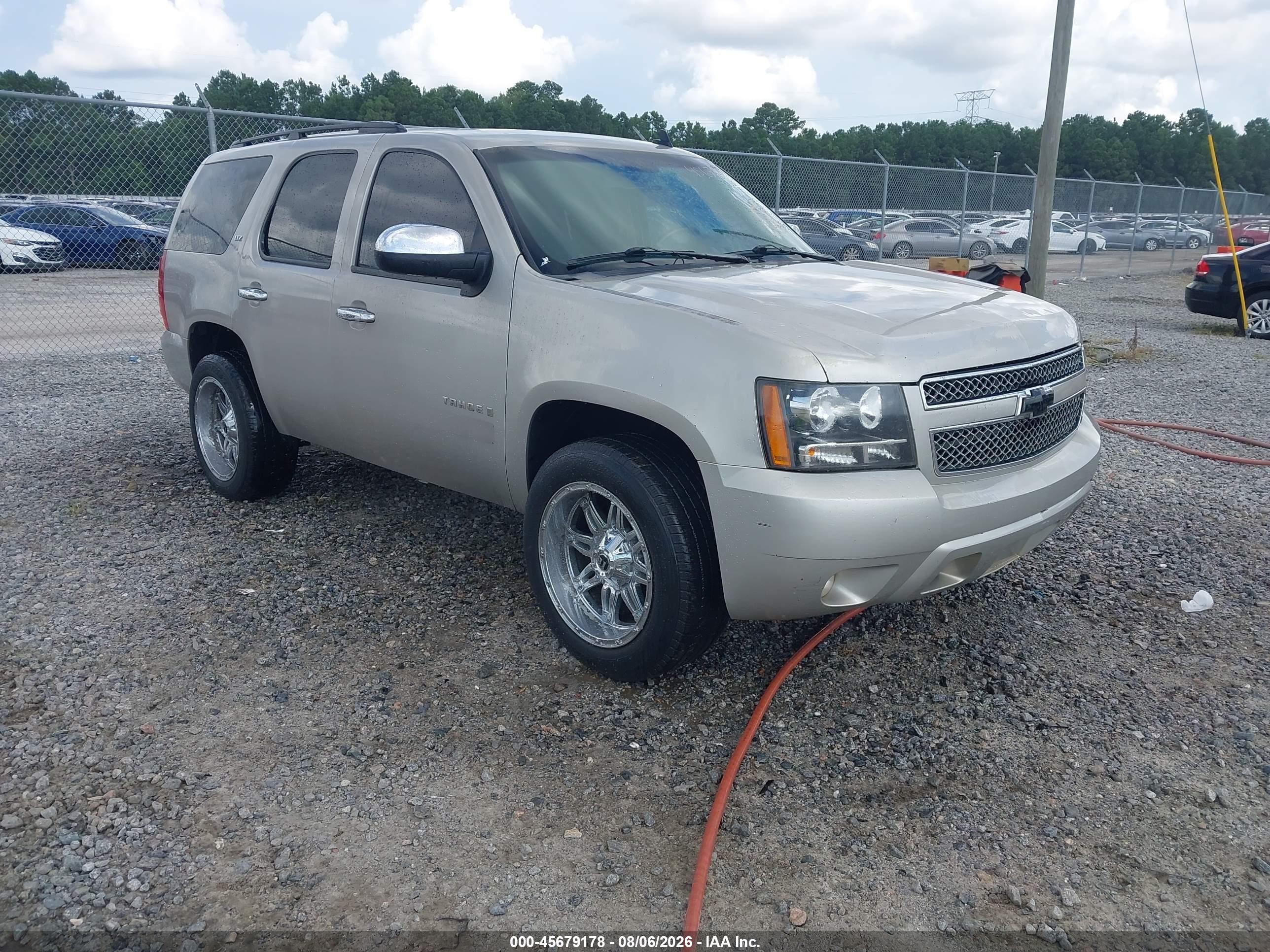 2008 Chevrolet Tahoe 1LT, VIN 1GNFC13J58J177832 — Normal wear