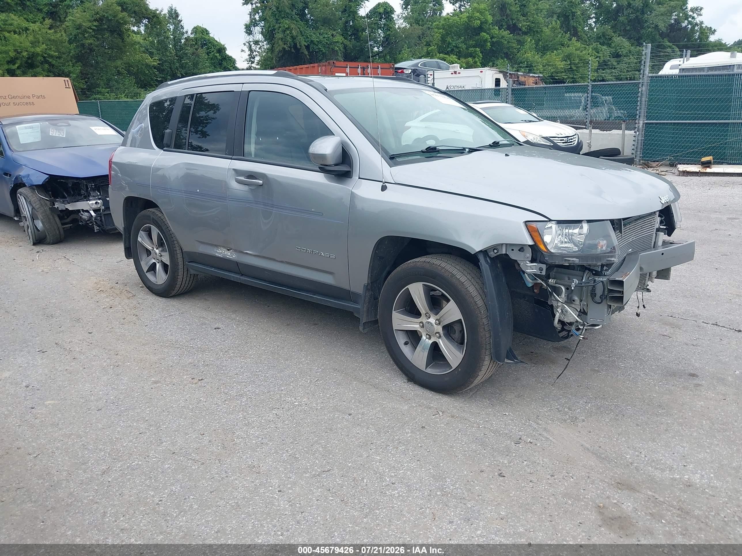 2016 Jeep Compass High Altitude, VIN 1C4NJDEB6GD709197 — Front end