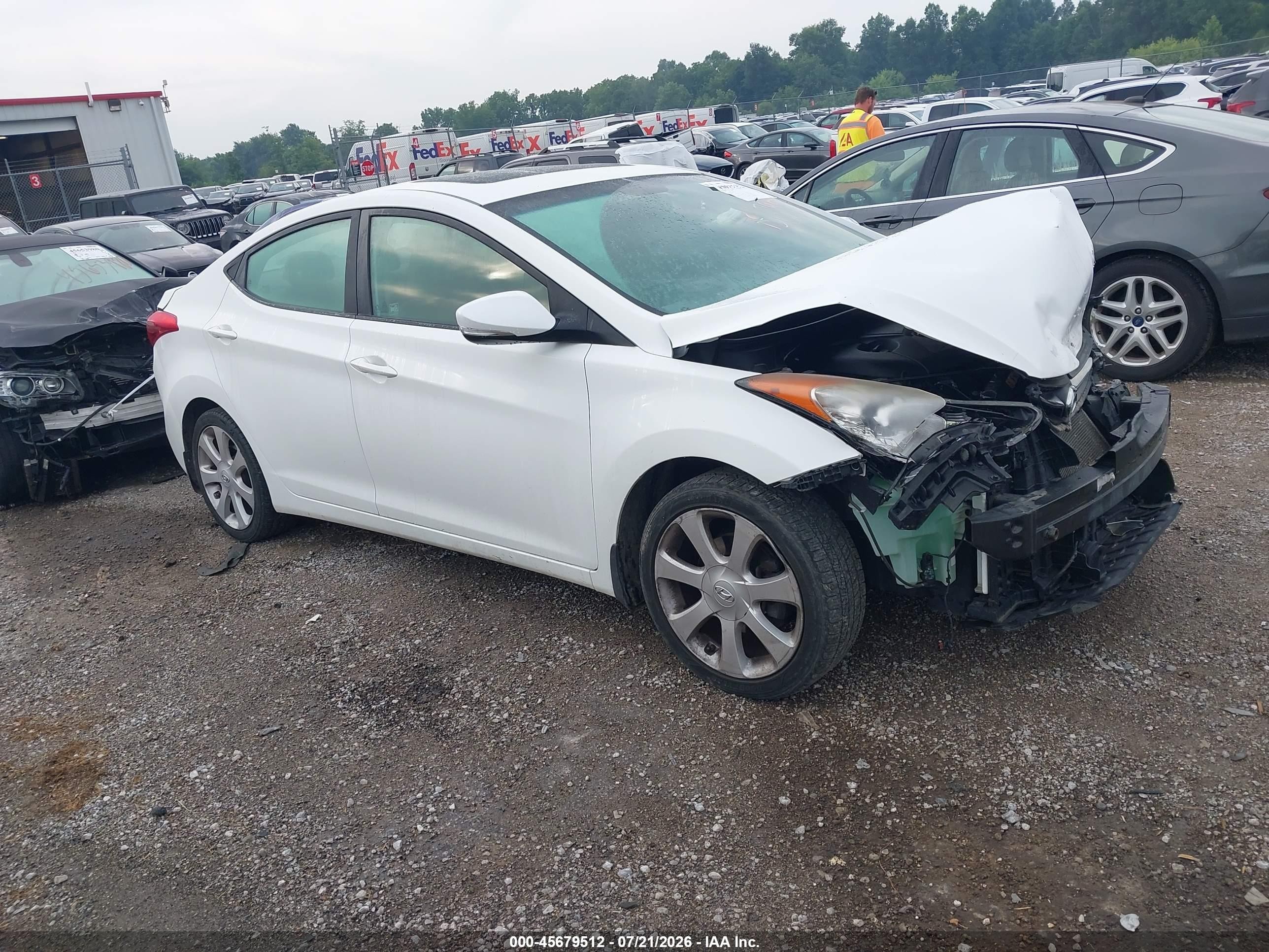 2013 Hyundai Elantra GLS, VIN 5NPDH4AE3DH292960 — Front end