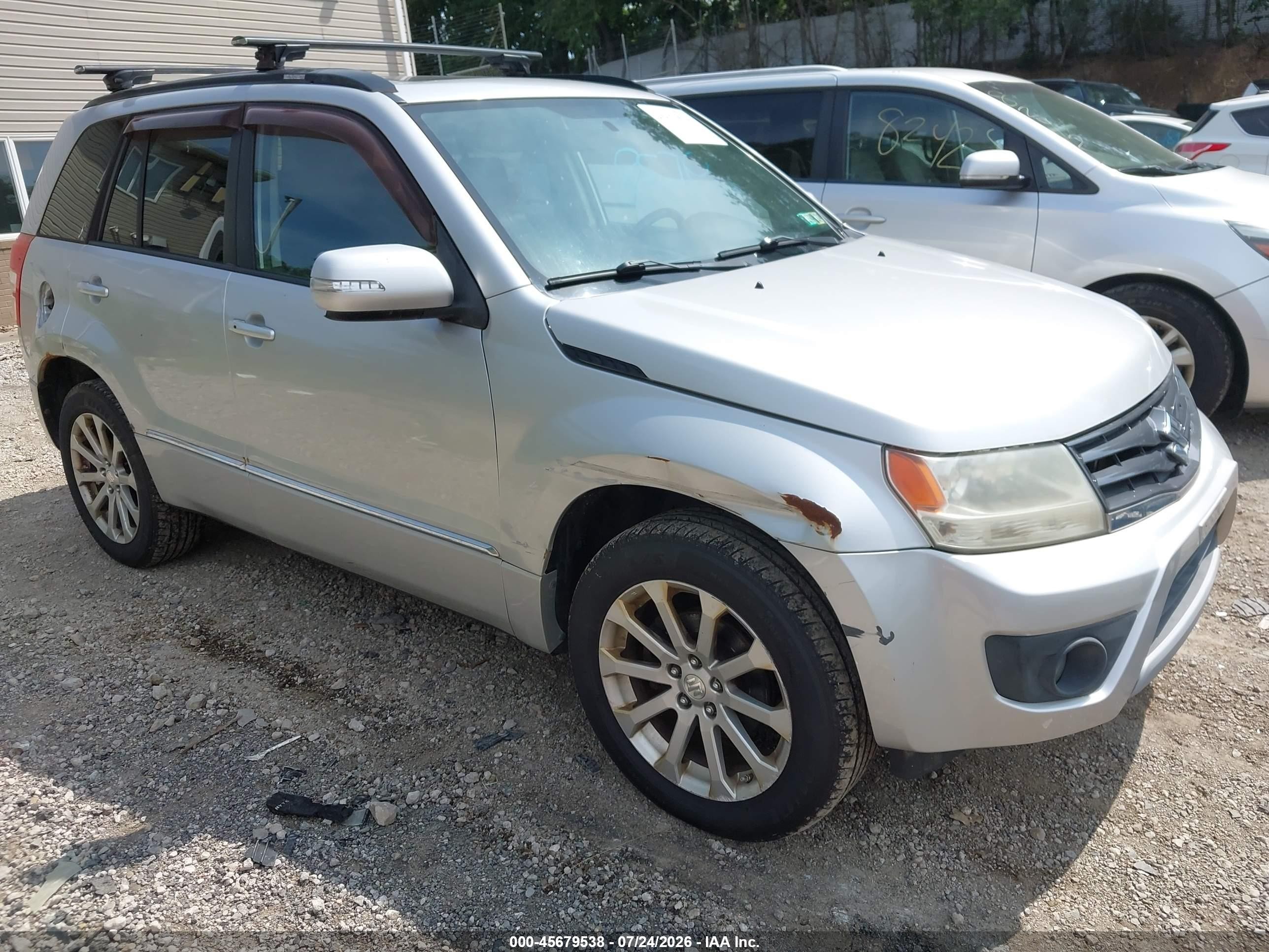 2013 Suzuki Grand Vitara Limited, VIN JS3TD0D78D4100369 — Normal wear