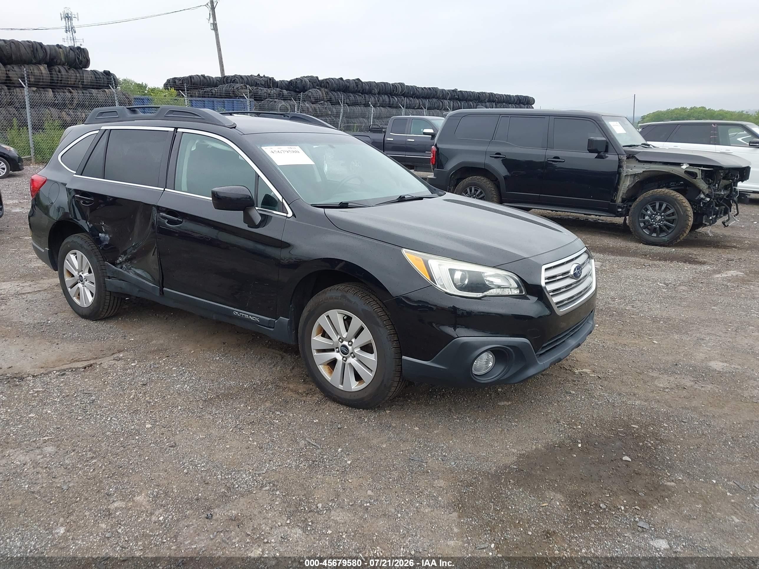 2015 Subaru Outback Premium, VIN 4S4BSACC8F3287430 — Side