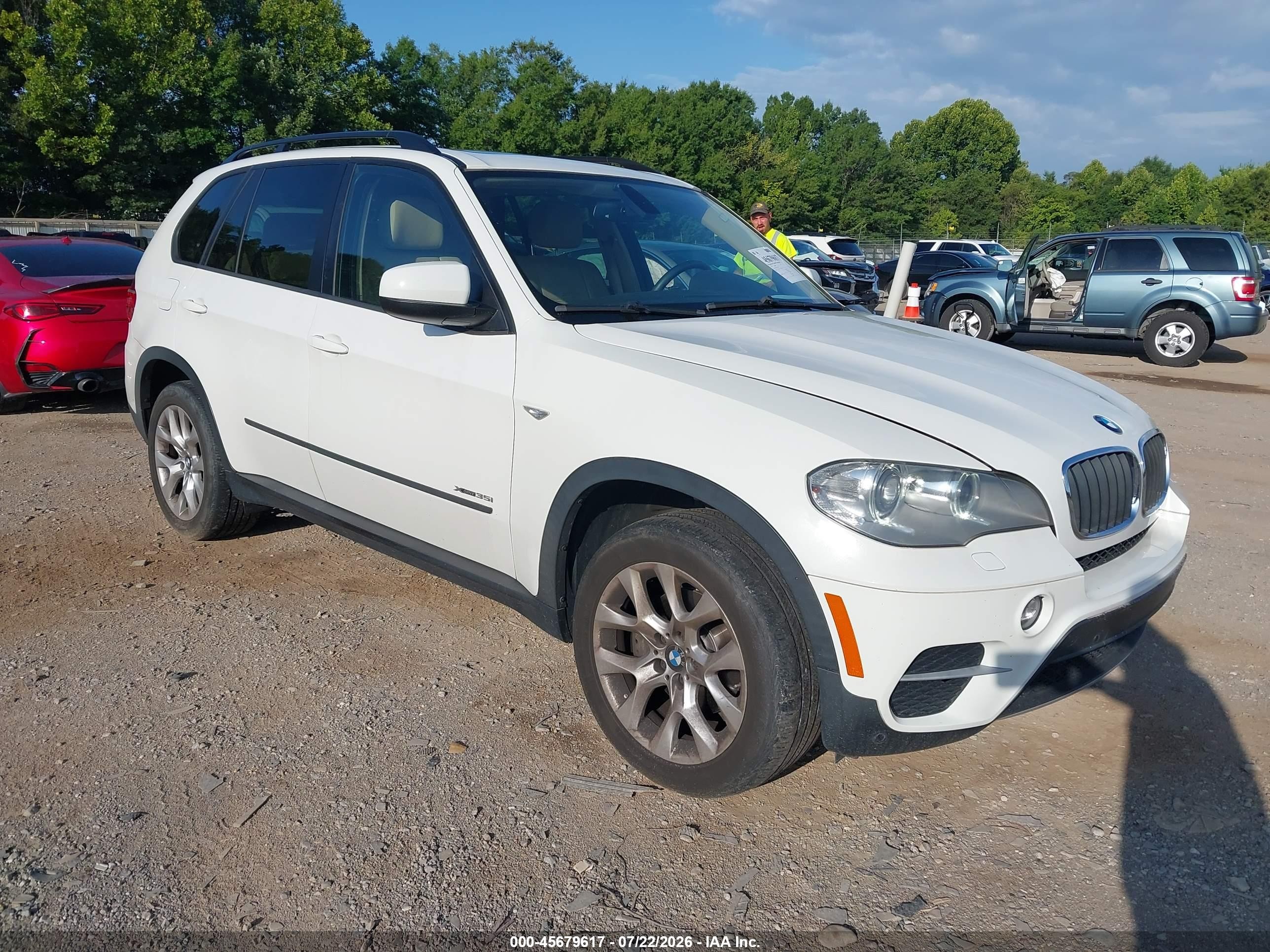 2012 BMW X5 35i, VIN 5UXZV4C55CL751104 — Rear end